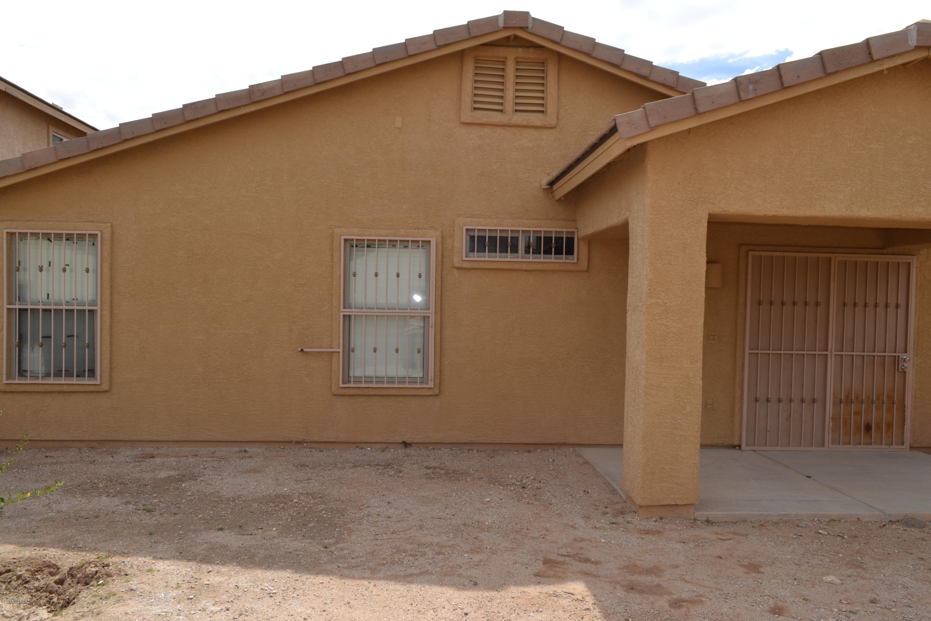 Valencia Reserve South (1-315) - Residential Lease