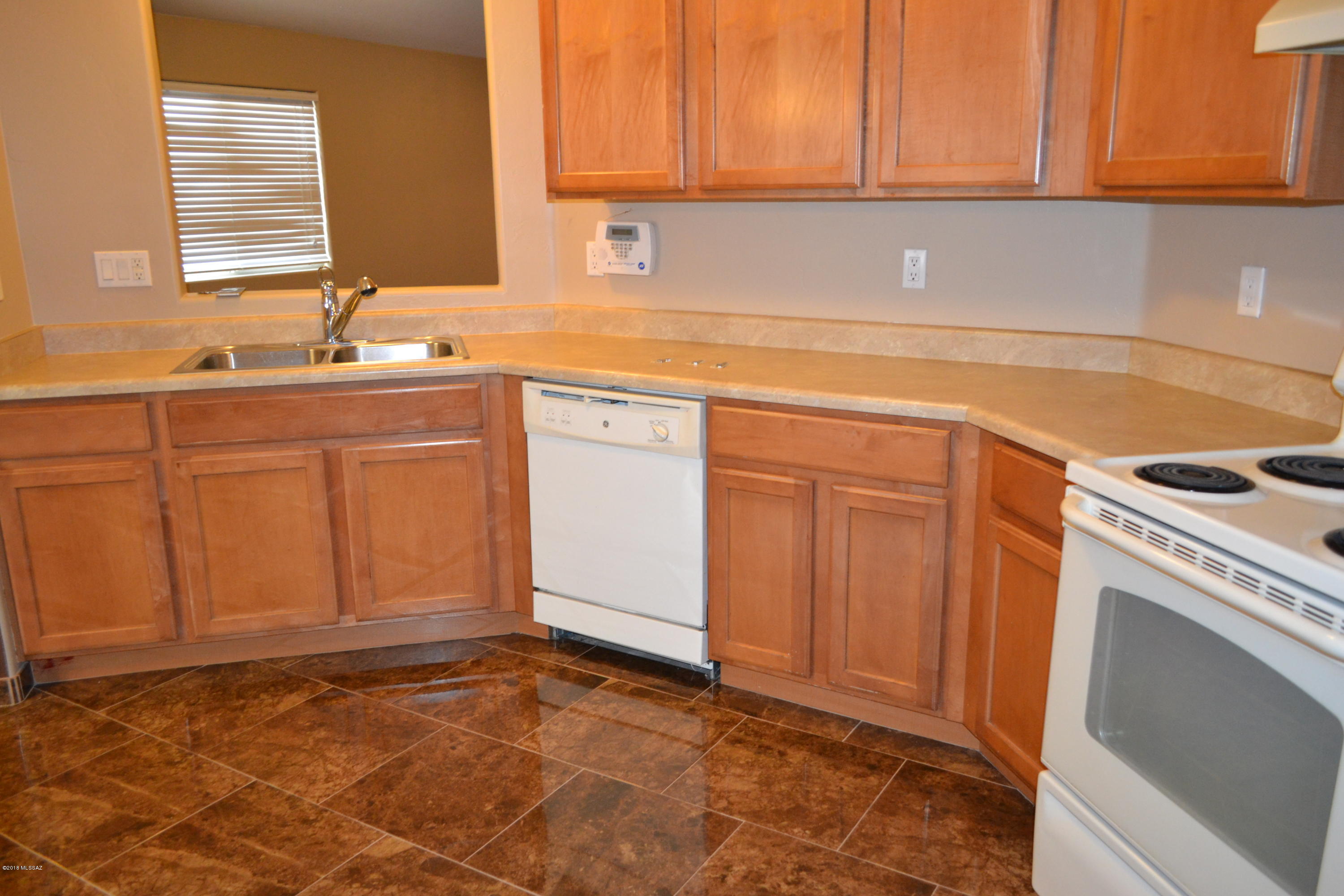 Valencia Reserve South (1-315) - Residential Lease