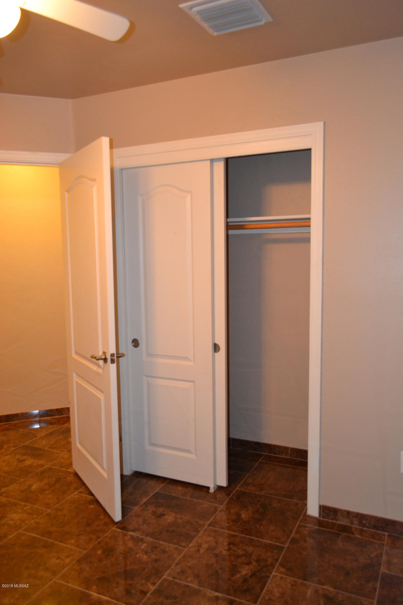Valencia Reserve South (1-315) - Residential Lease