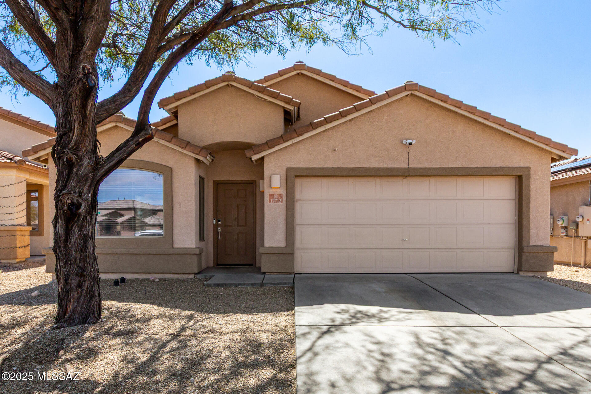 12712 E Red Iron Trail