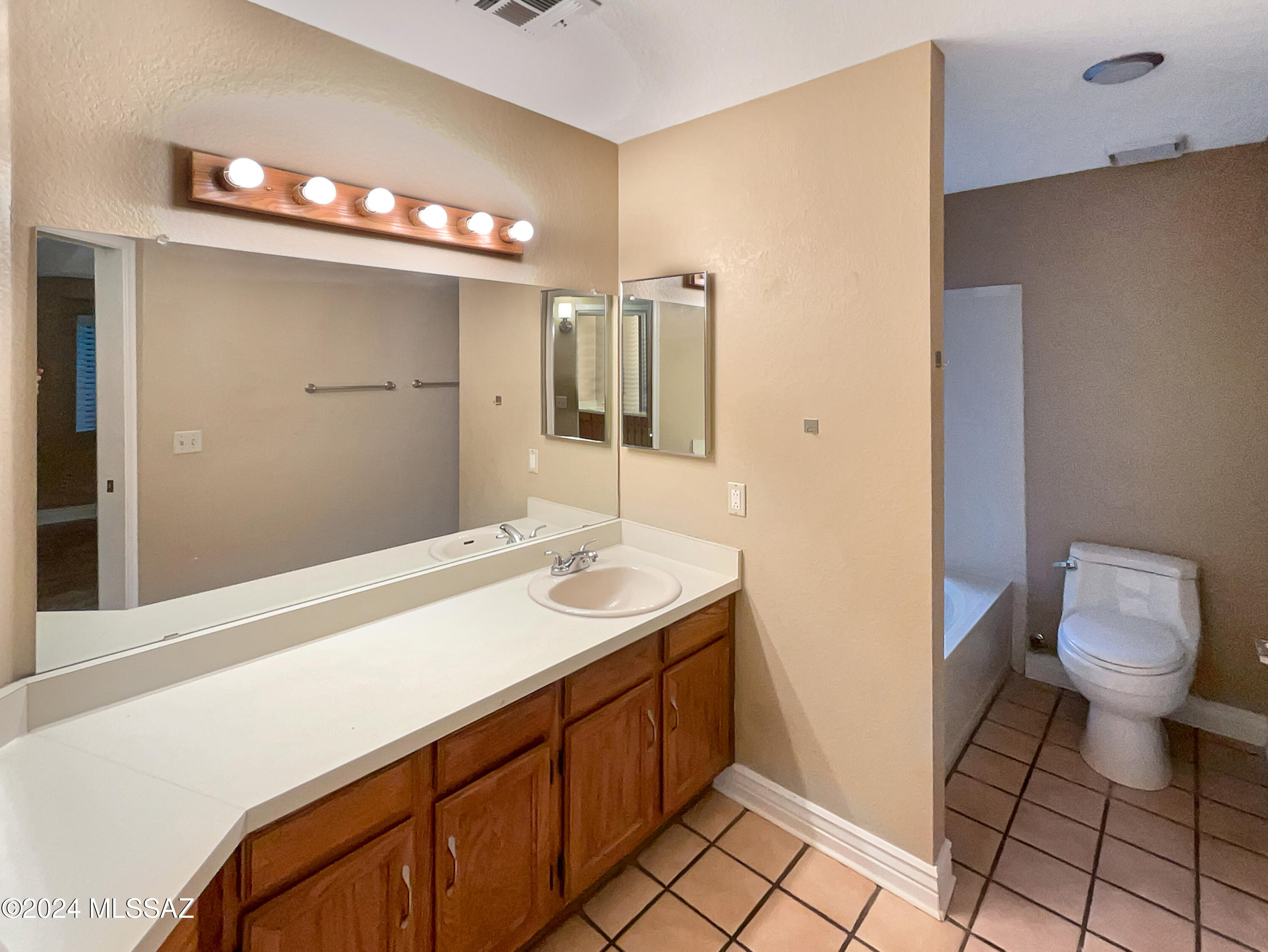 Meadowbrook (115-207) - Residential