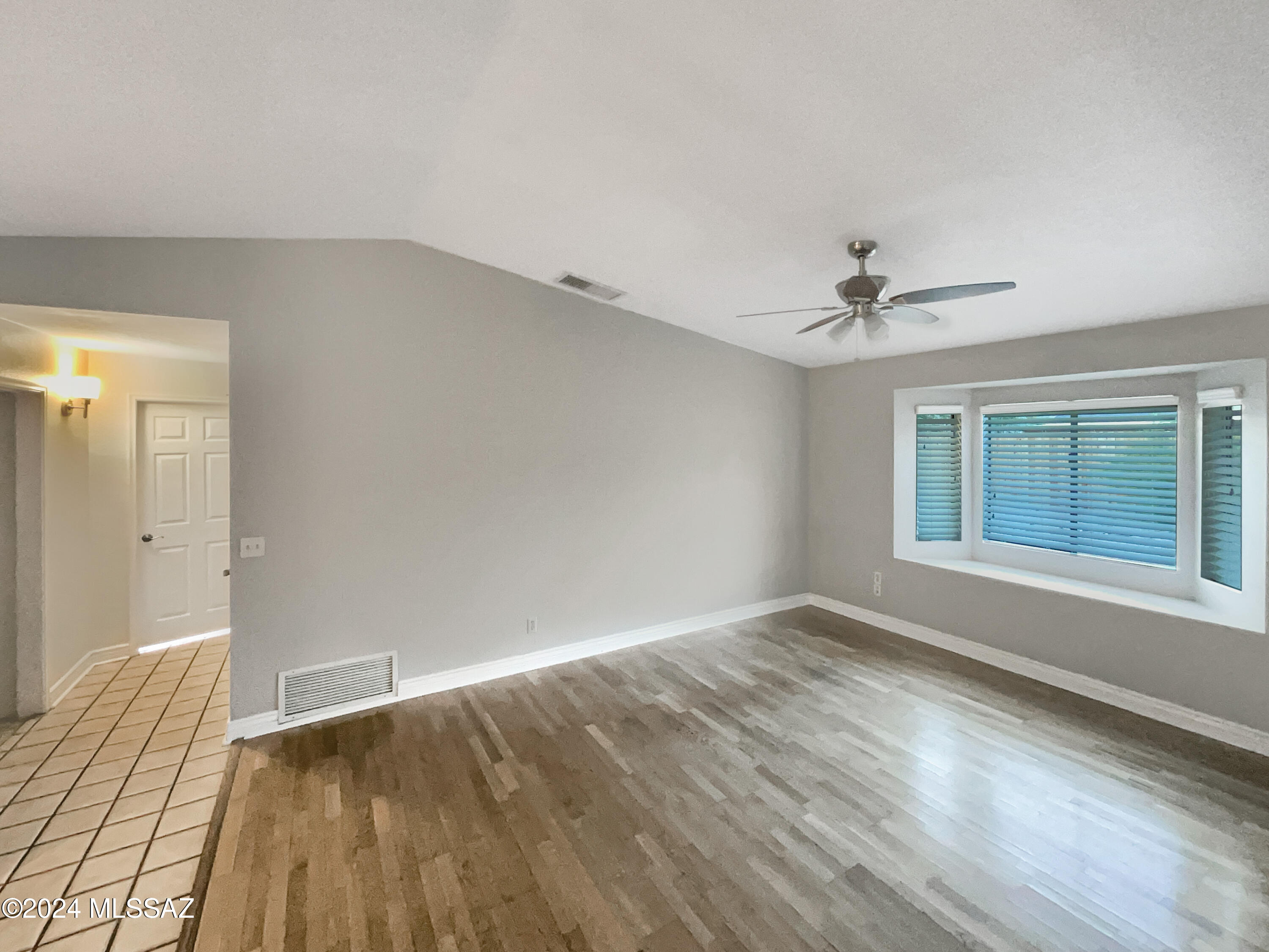 Meadowbrook (115-207) - Residential