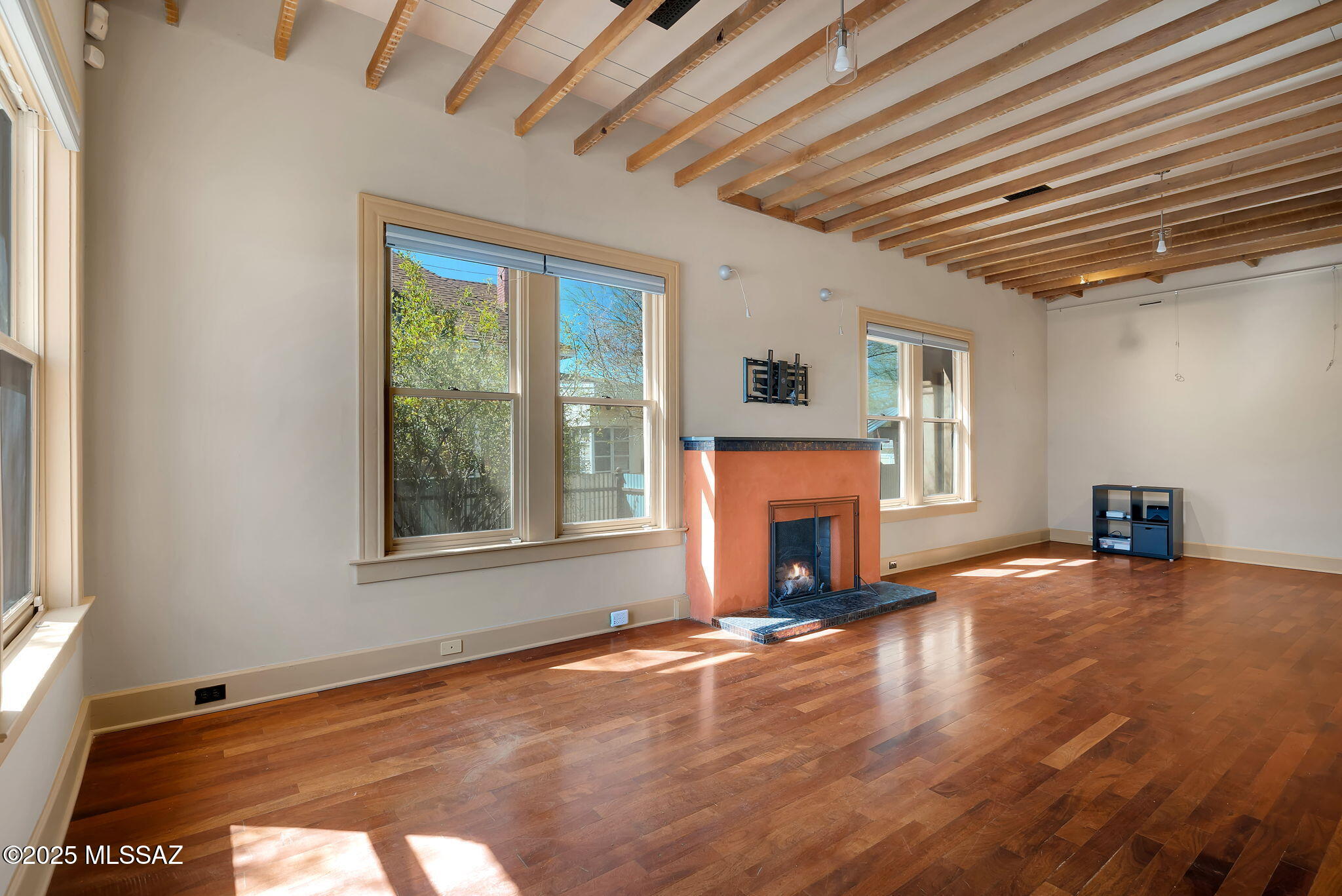 207 E University Boulevard