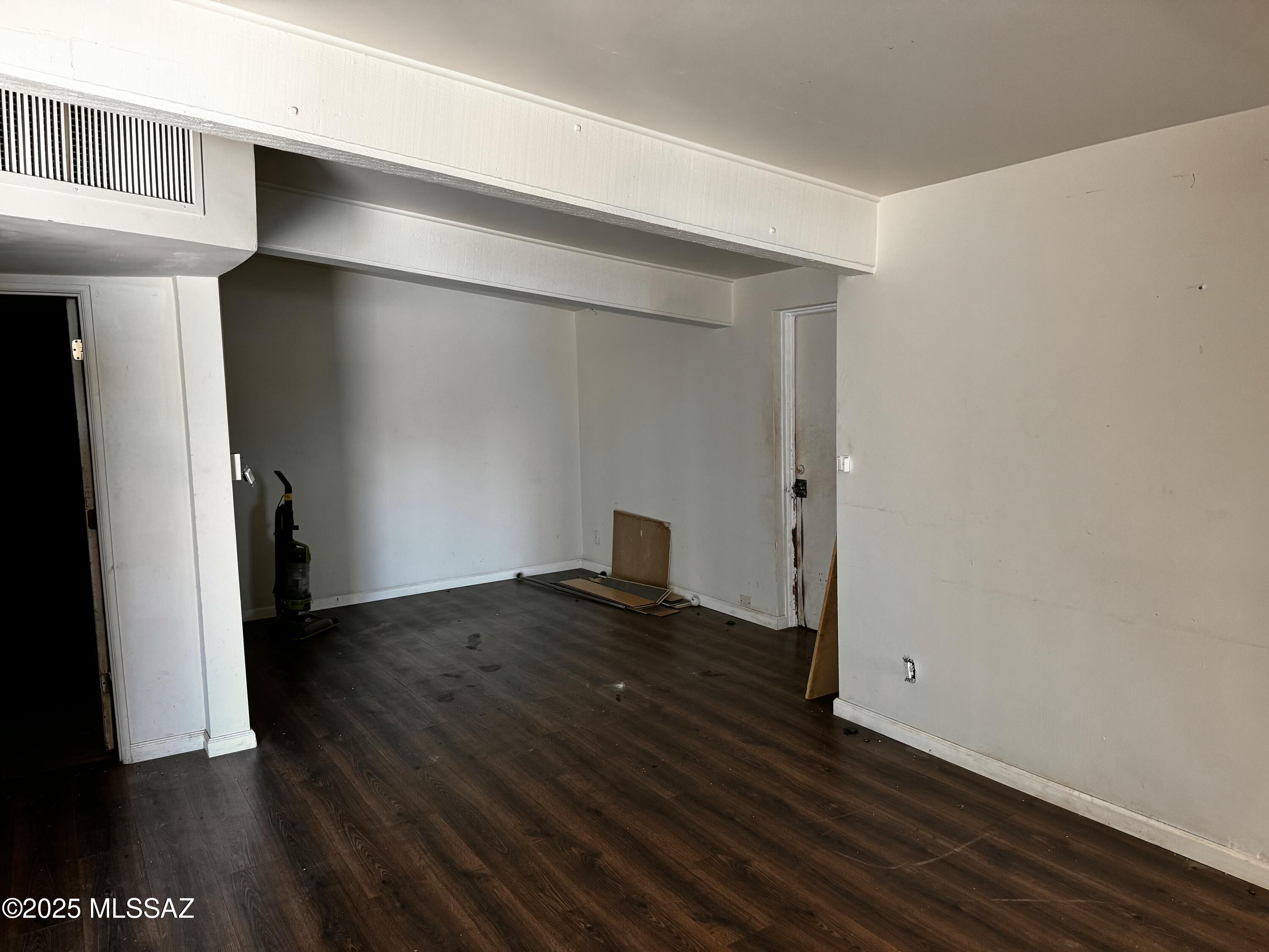 757 N Country Club Road