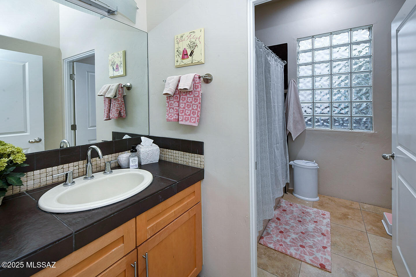 Ventana Del Rio (1-29) - Residential