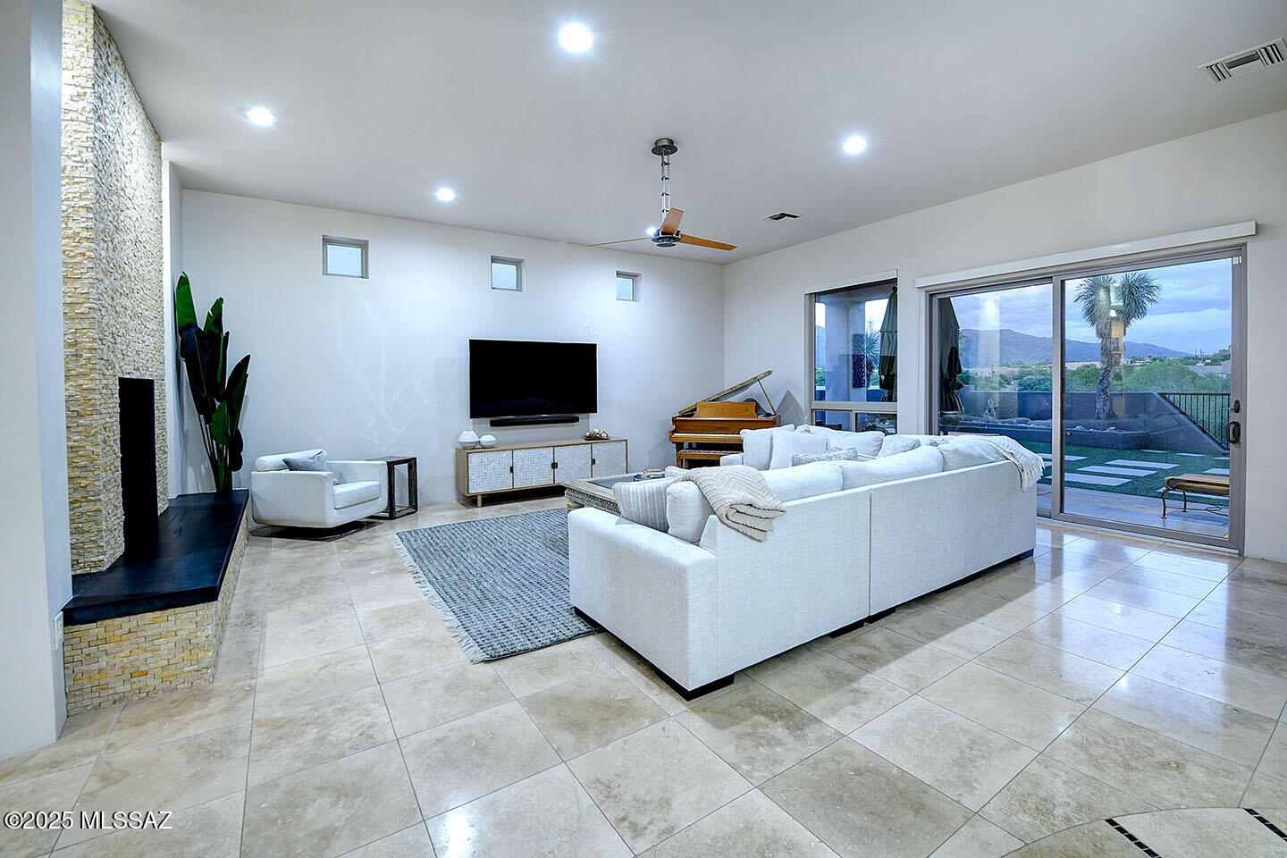 Ventana Del Rio (1-29) - Residential