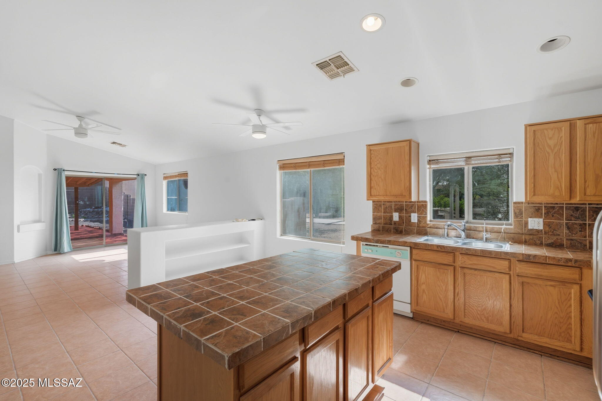 5852 W Mohave Bloom Drive