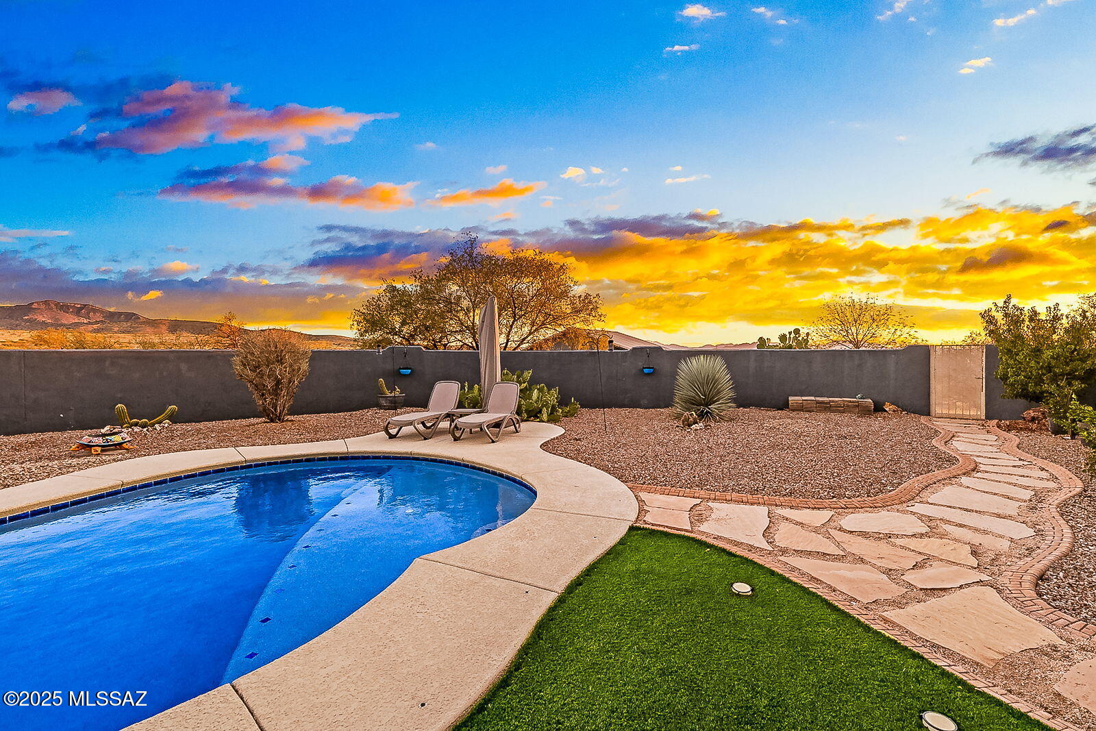 Red Hawk at J-6 Ranch - Residential