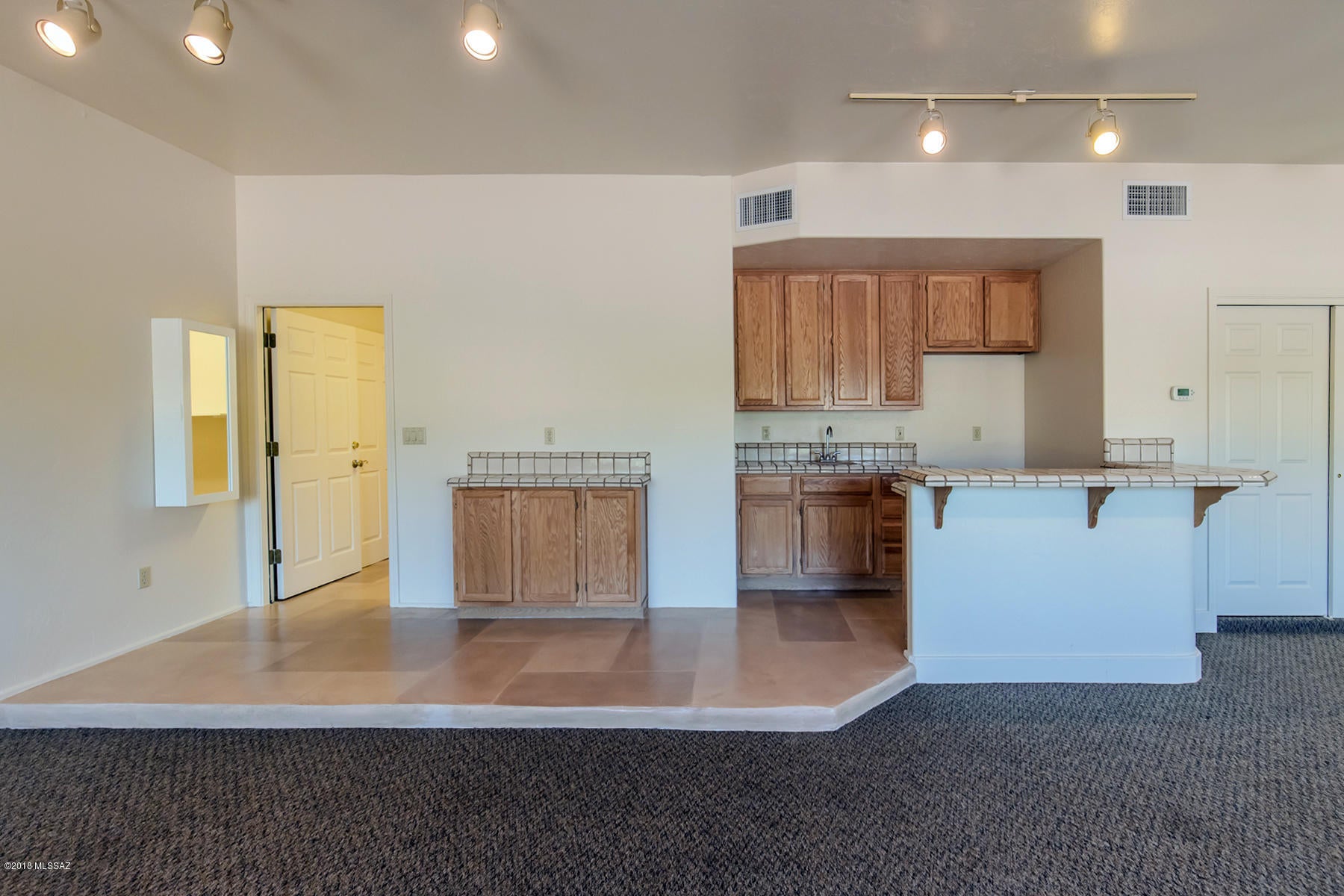 Loma De La Vista Verde (1-38) - Residential