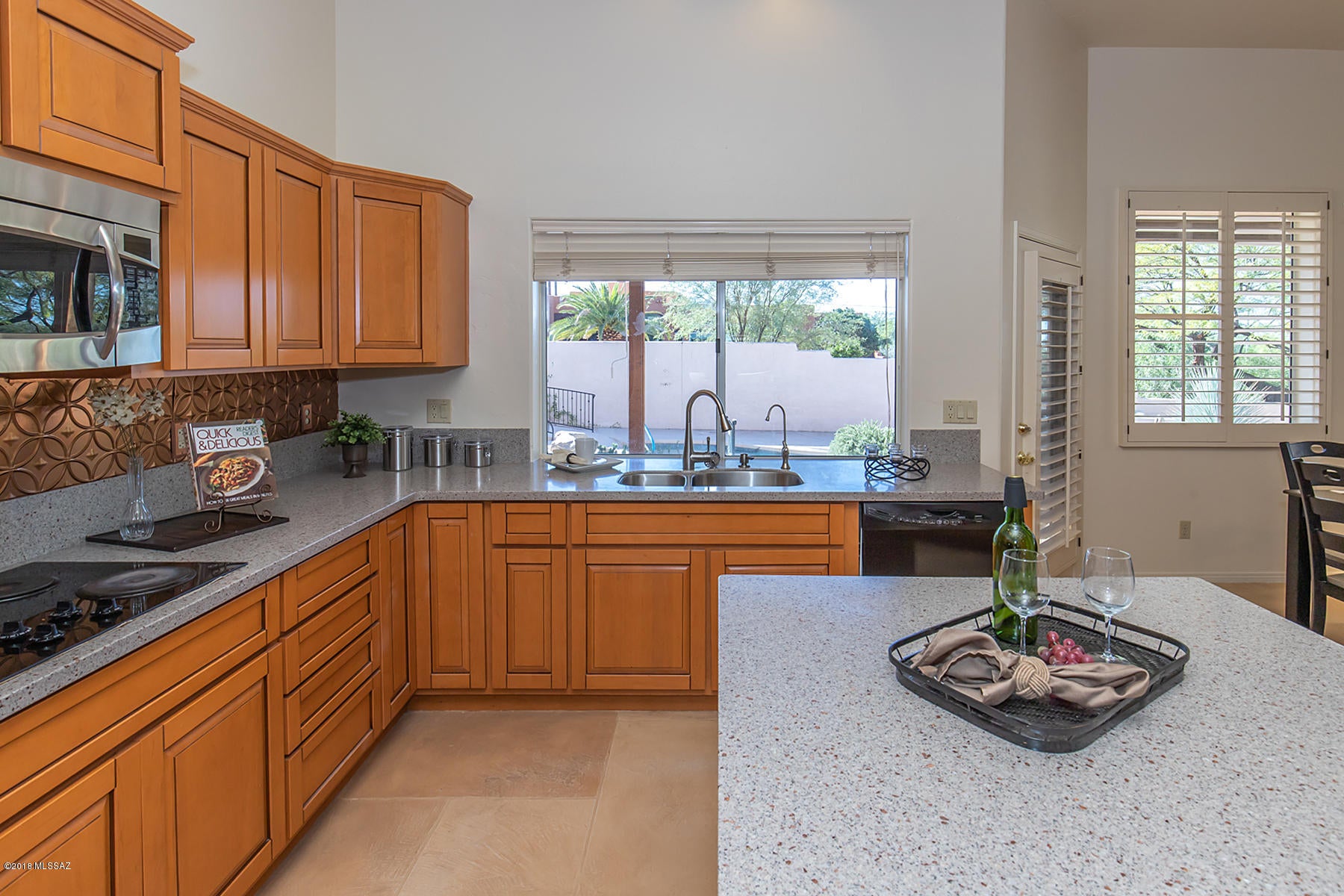 Loma De La Vista Verde (1-38) - Residential