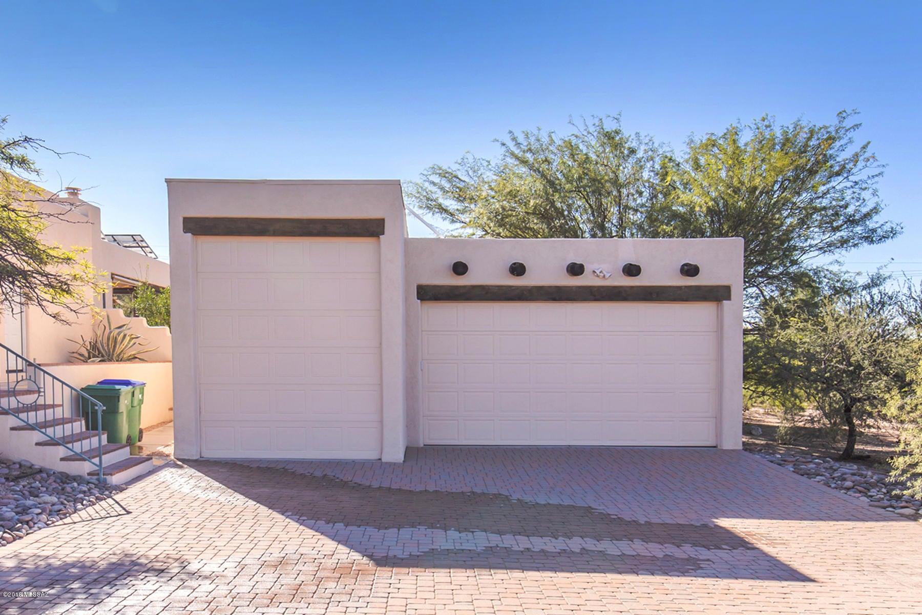 Loma De La Vista Verde (1-38) - Residential