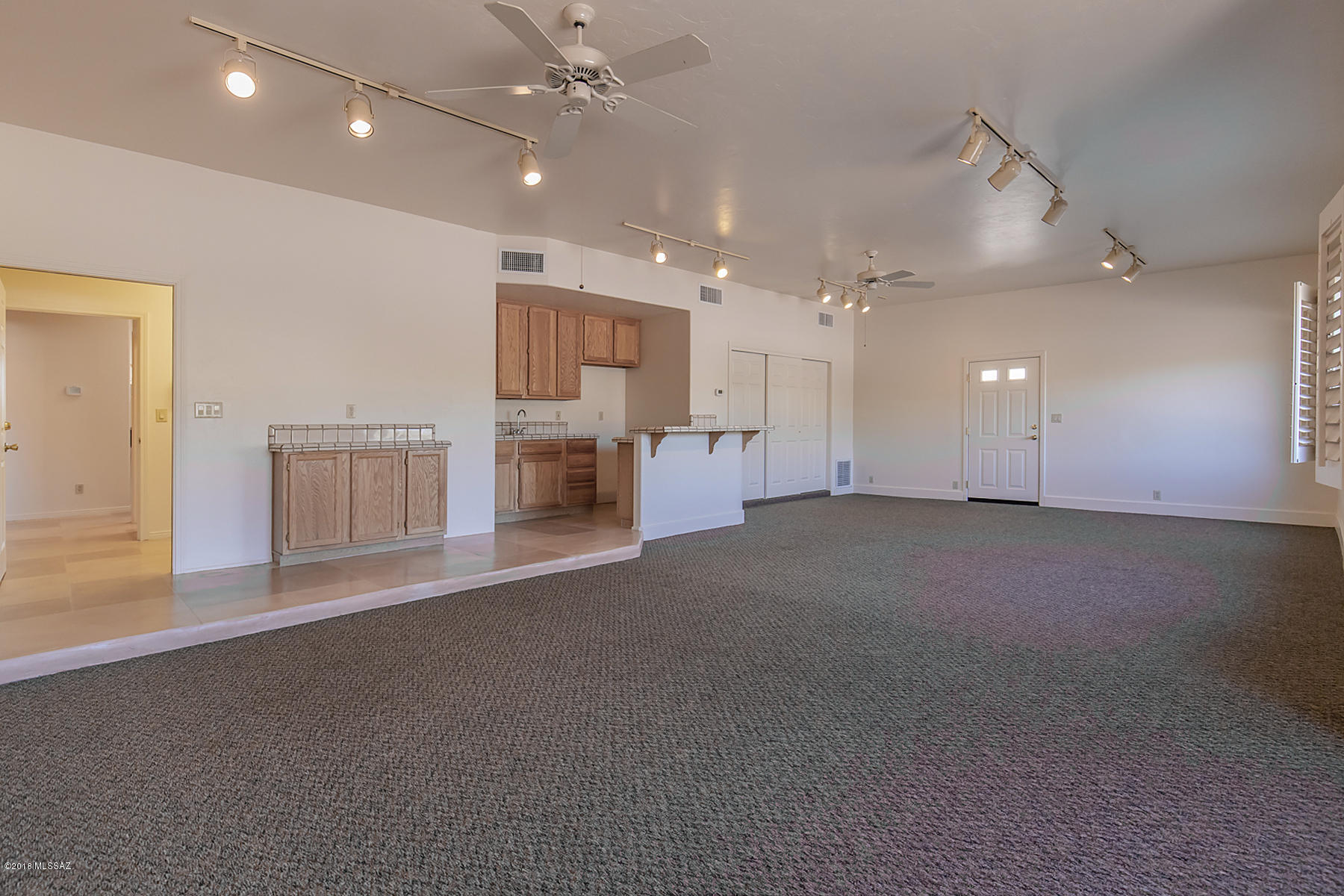Loma De La Vista Verde (1-38) - Residential