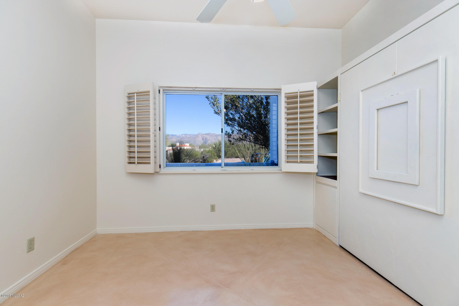 Loma De La Vista Verde (1-38) - Residential