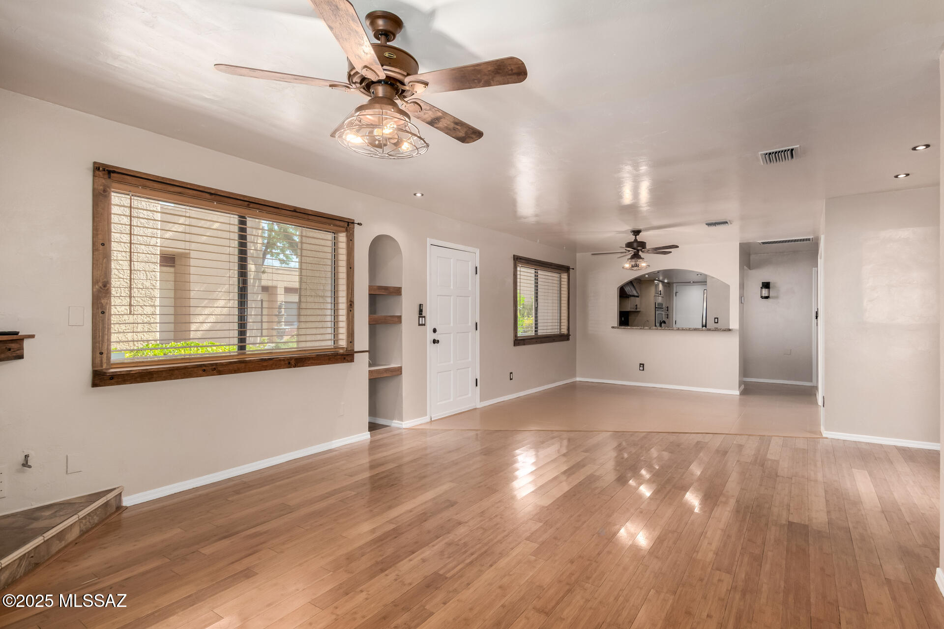 3781 E Edison Street