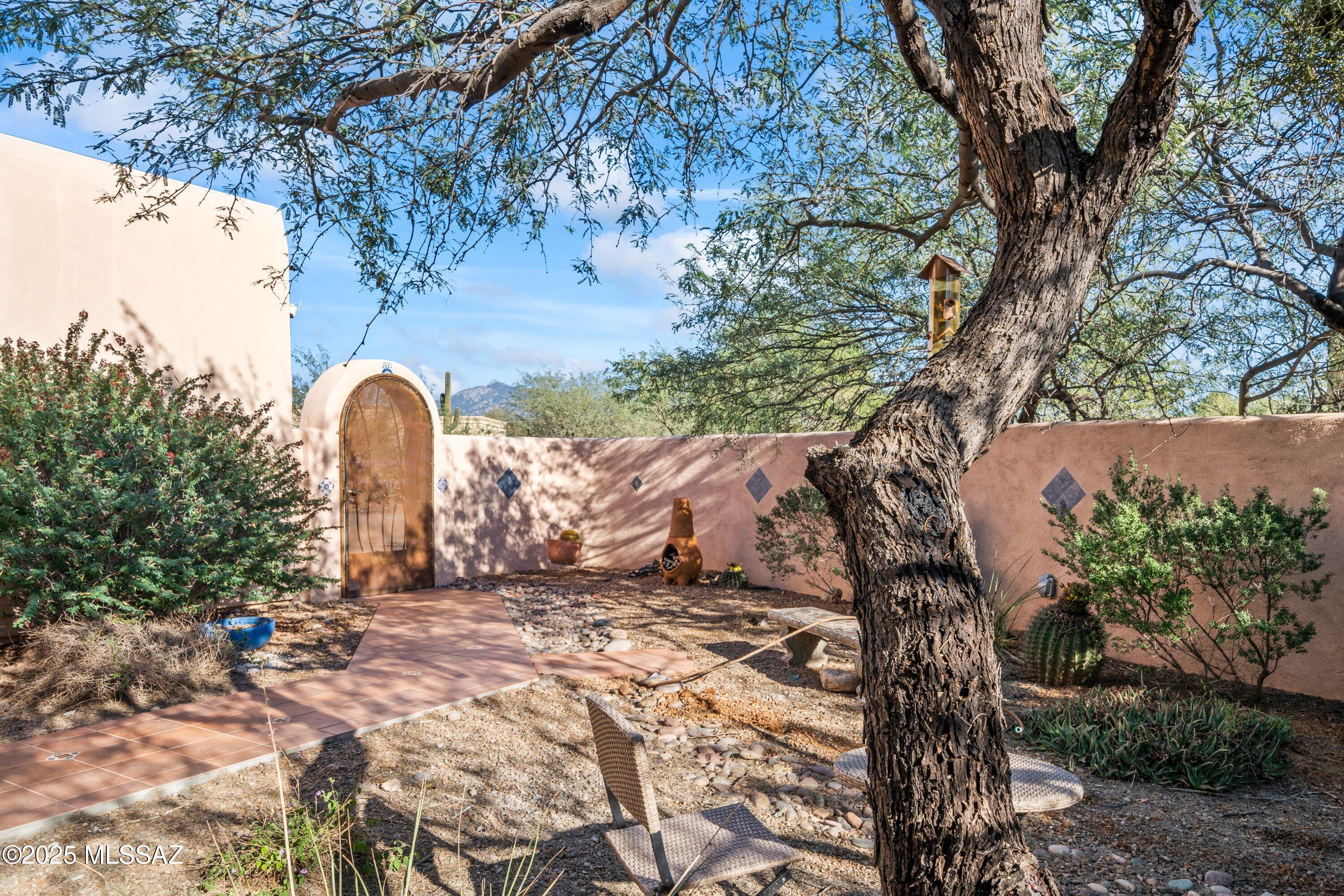 13714 E Placita Copechi