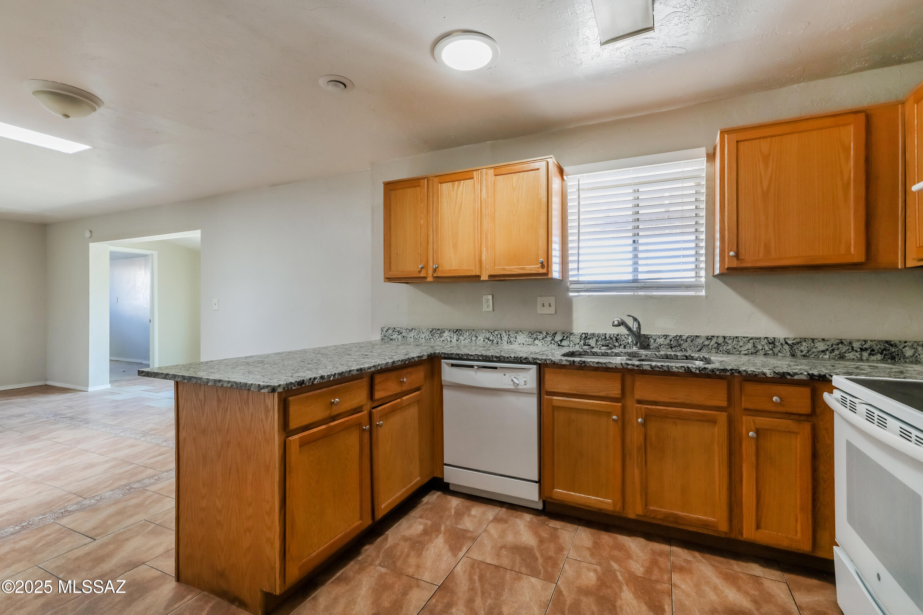 Manzanita Manor Bk(1,2,3,4) - Residential Lease