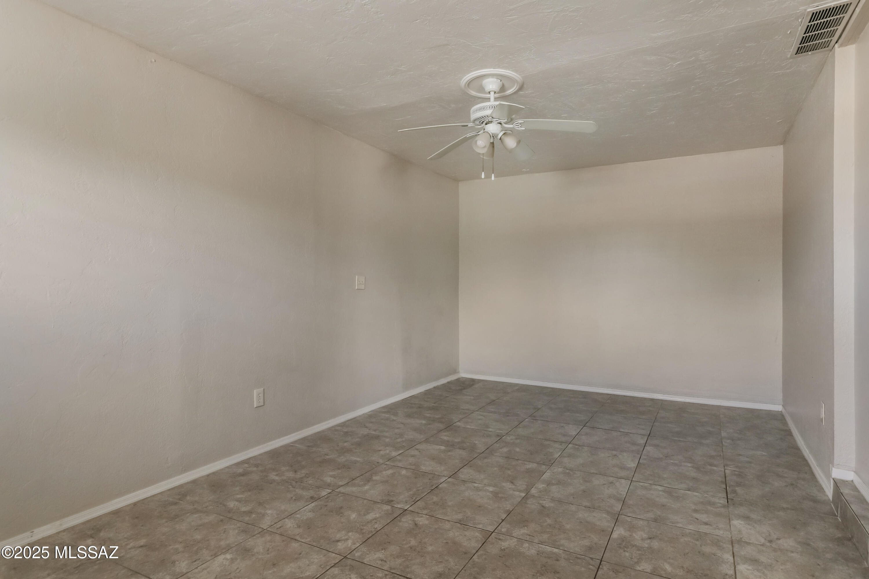 Manzanita Manor Bk(1,2,3,4) - Residential Lease