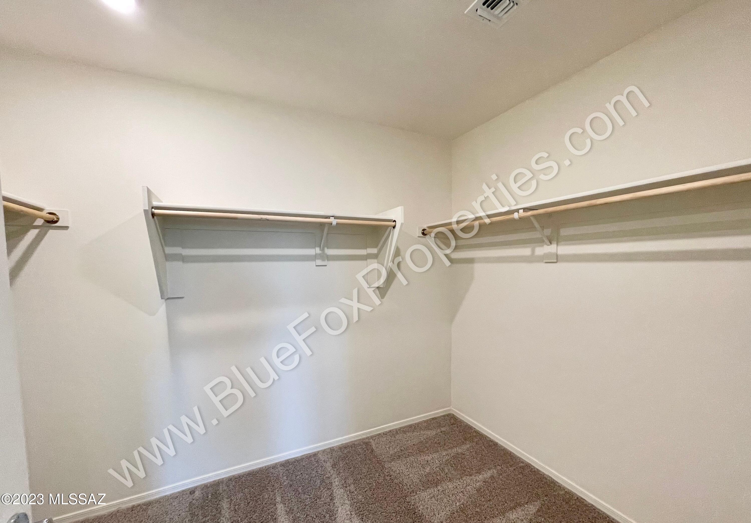 La Estancia De Tucson (1-330) - Residential Lease