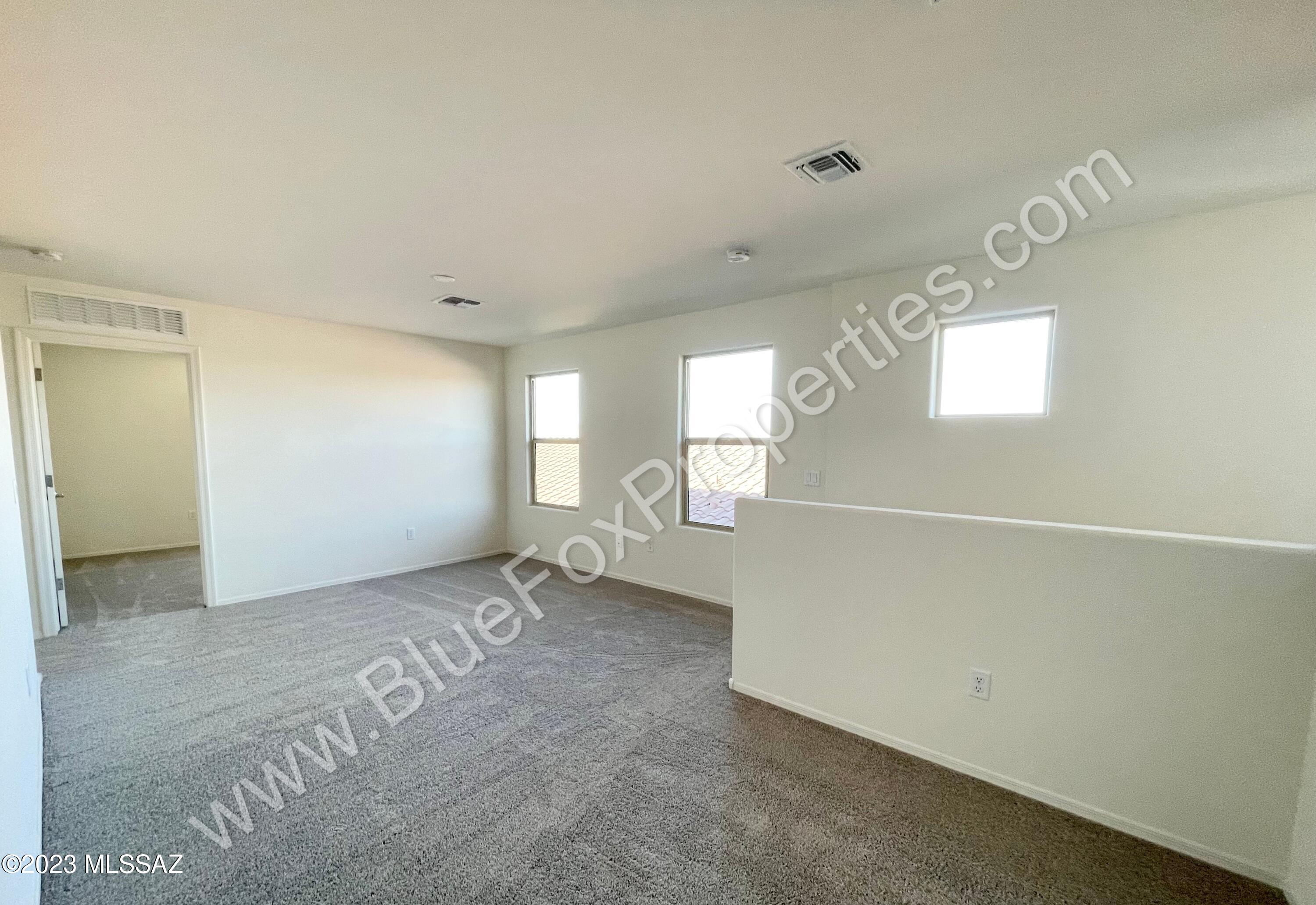La Estancia De Tucson (1-330) - Residential Lease