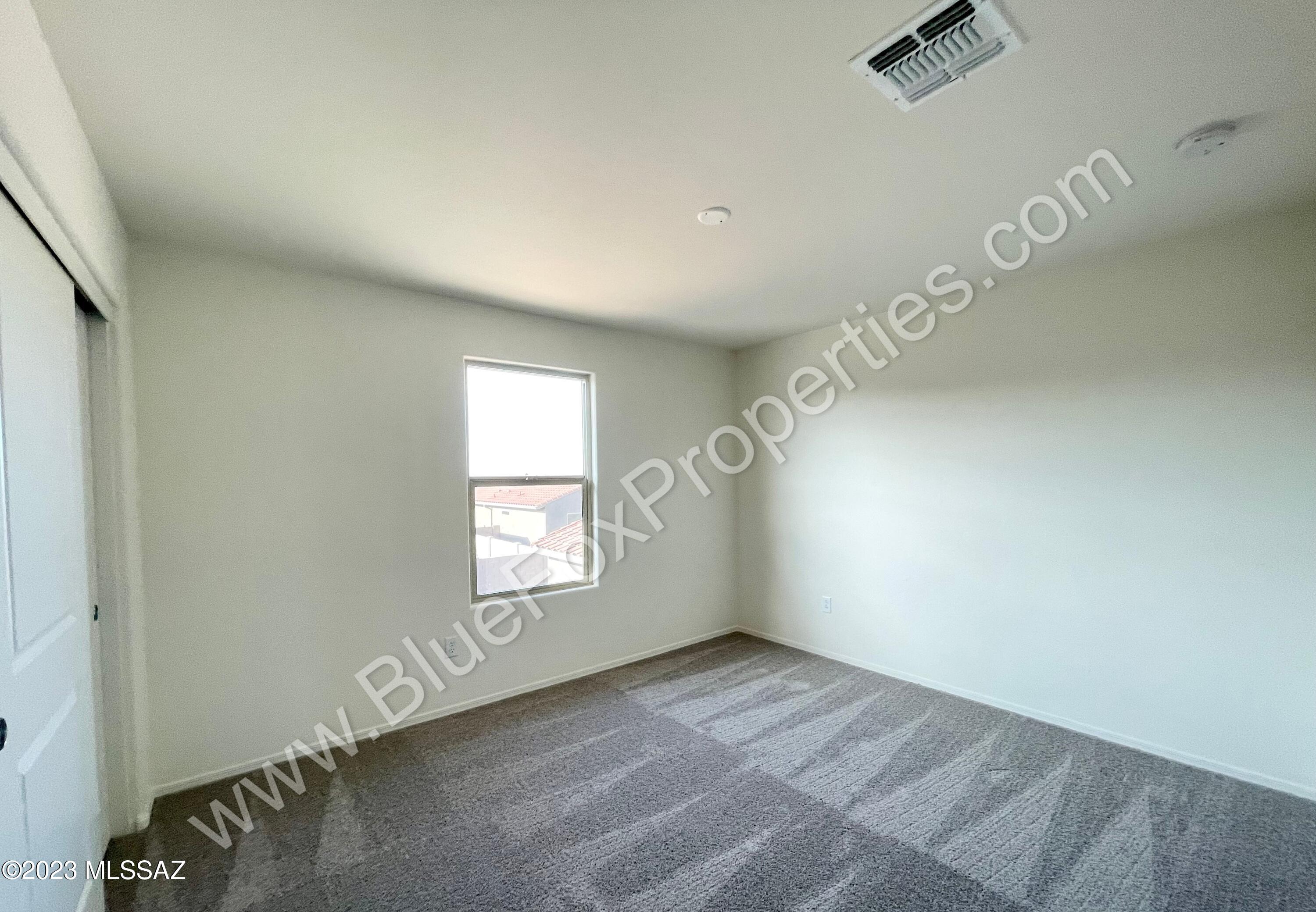 La Estancia De Tucson (1-330) - Residential Lease