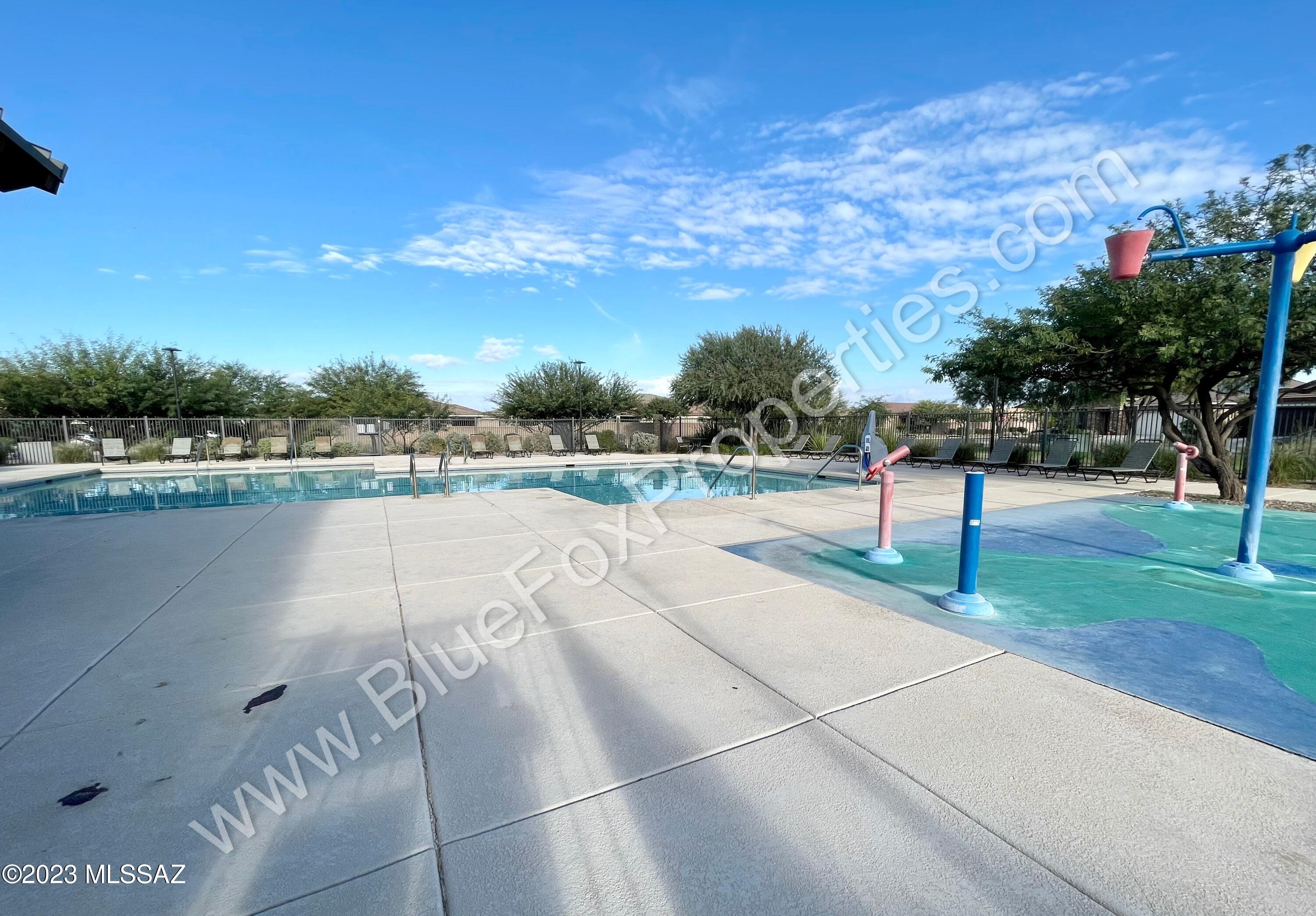 La Estancia De Tucson (1-330) - Residential Lease