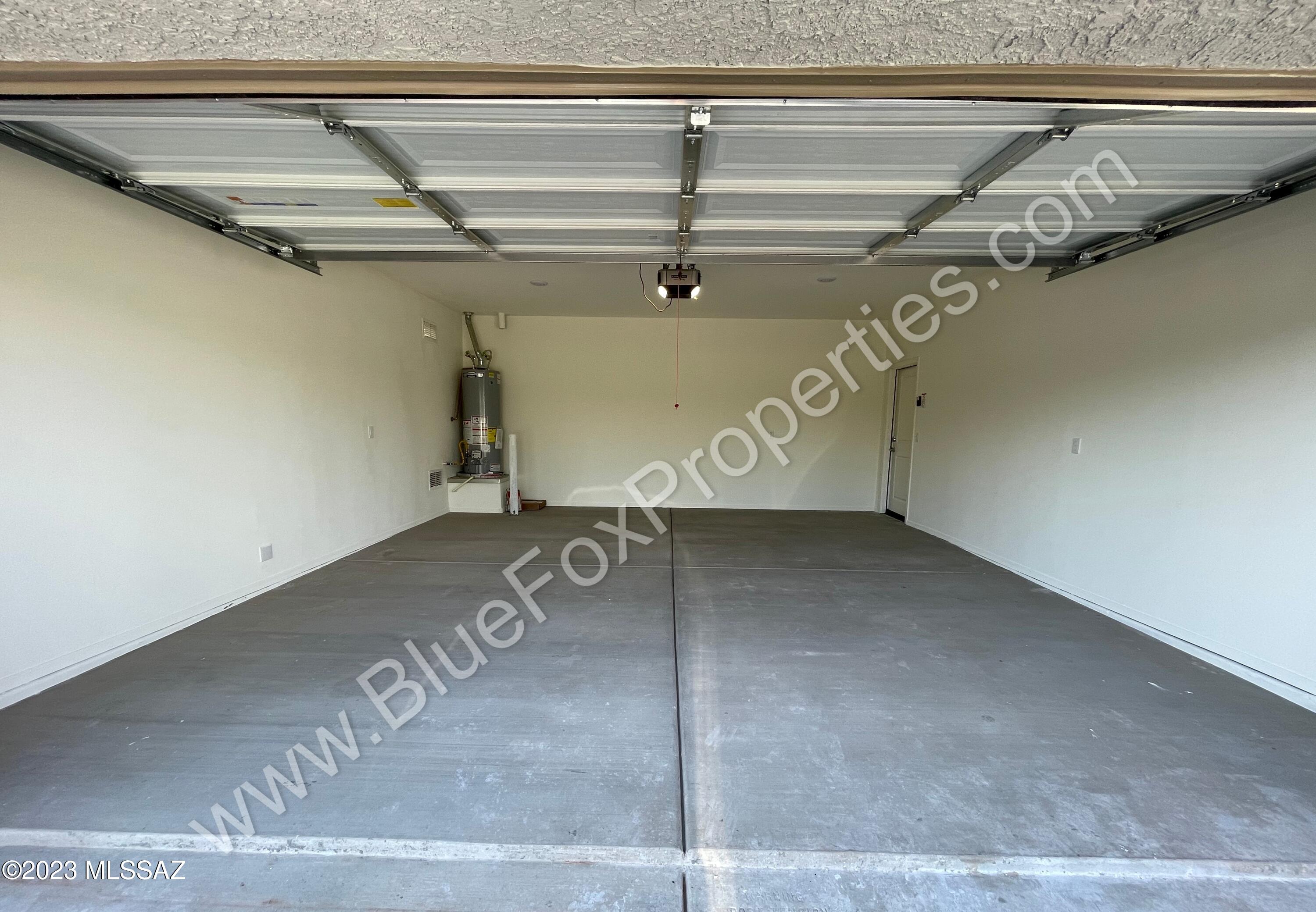 La Estancia De Tucson (1-330) - Residential Lease