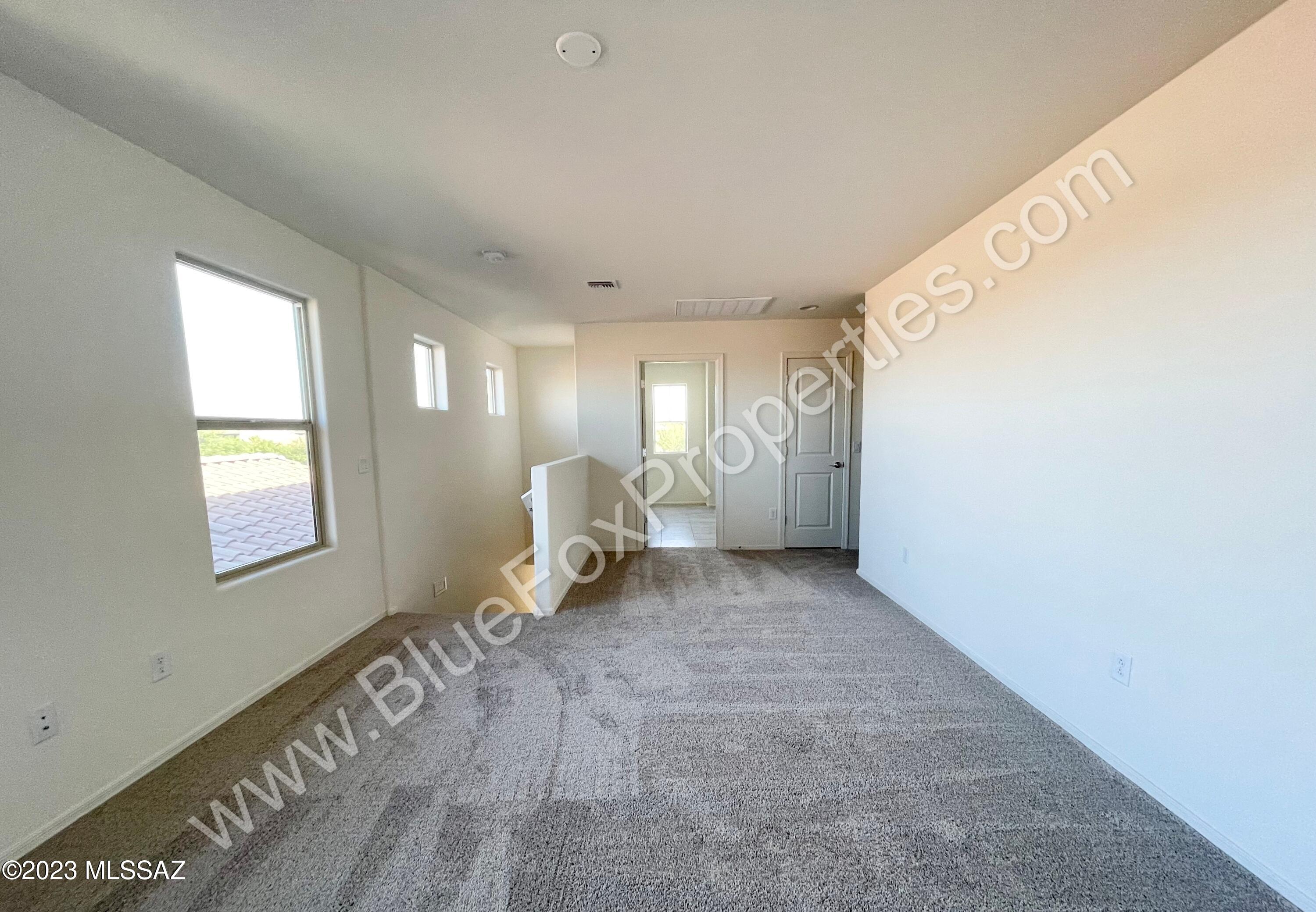 La Estancia De Tucson (1-330) - Residential Lease