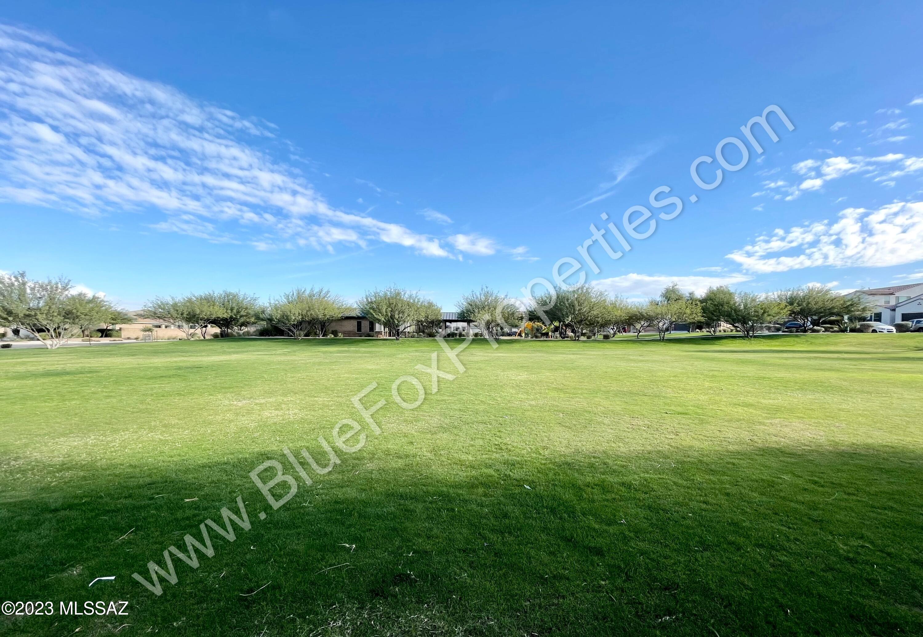 La Estancia De Tucson (1-330) - Residential Lease