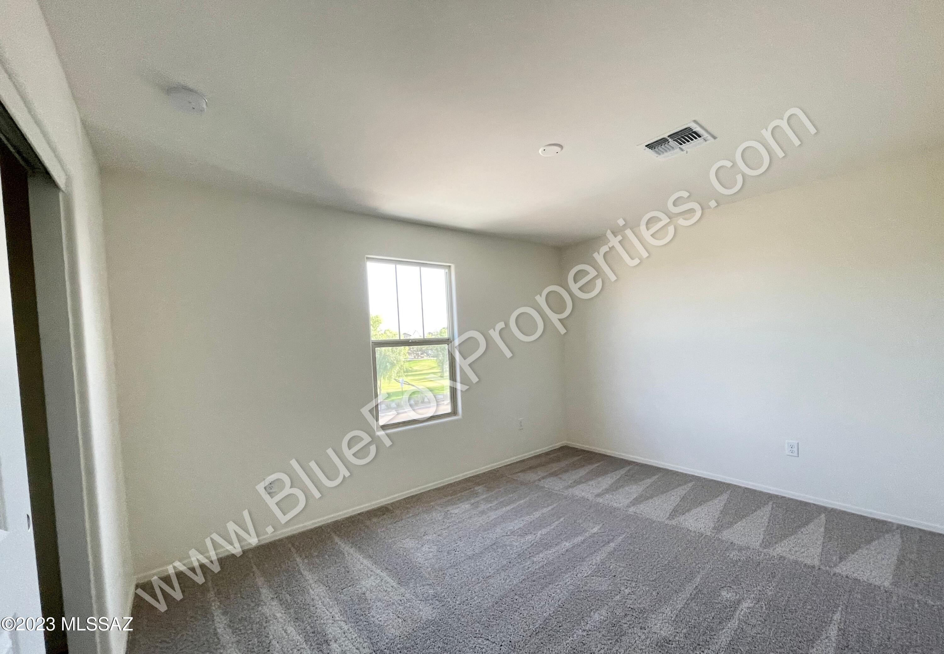 La Estancia De Tucson (1-330) - Residential Lease