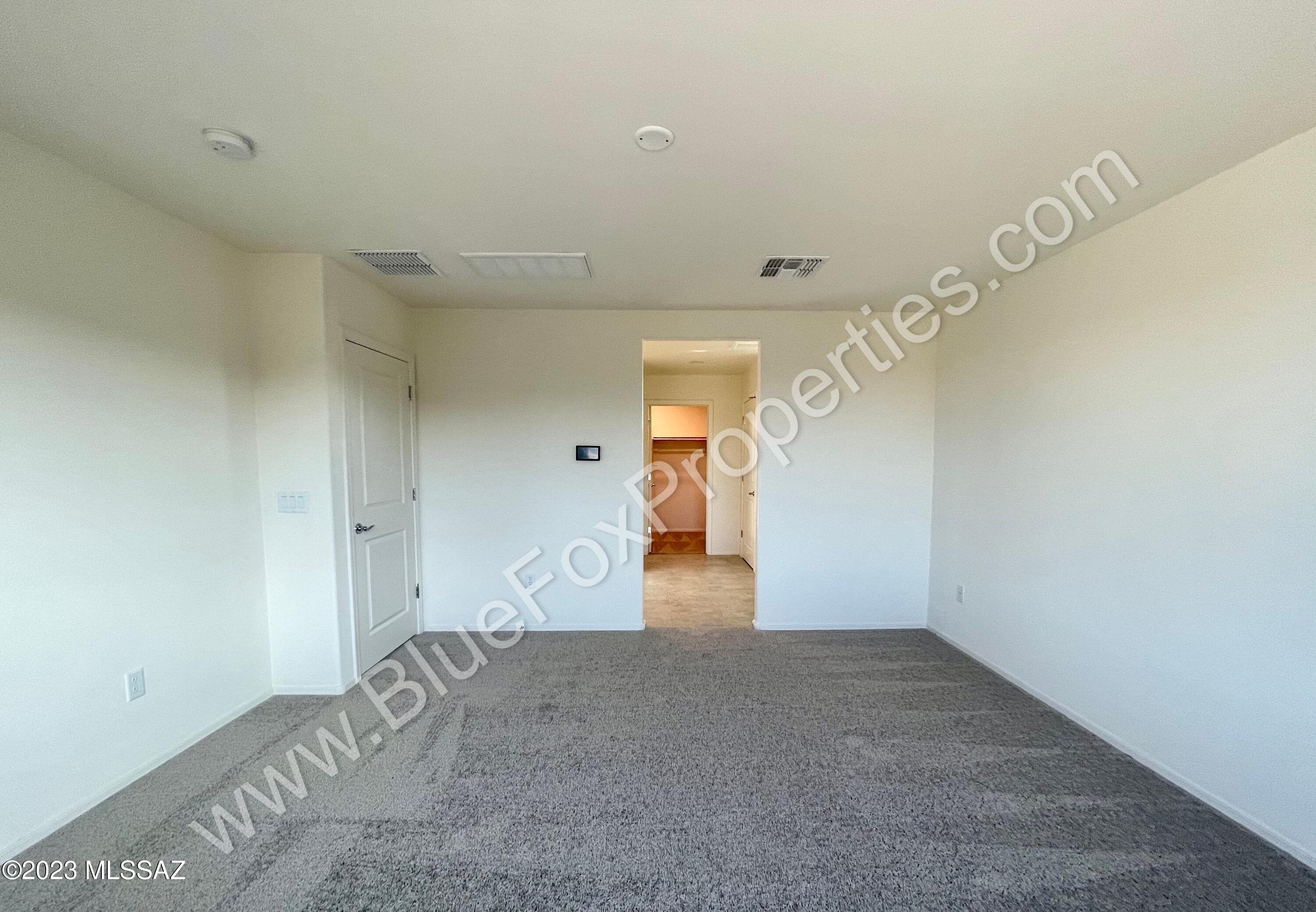 La Estancia De Tucson (1-330) - Residential Lease