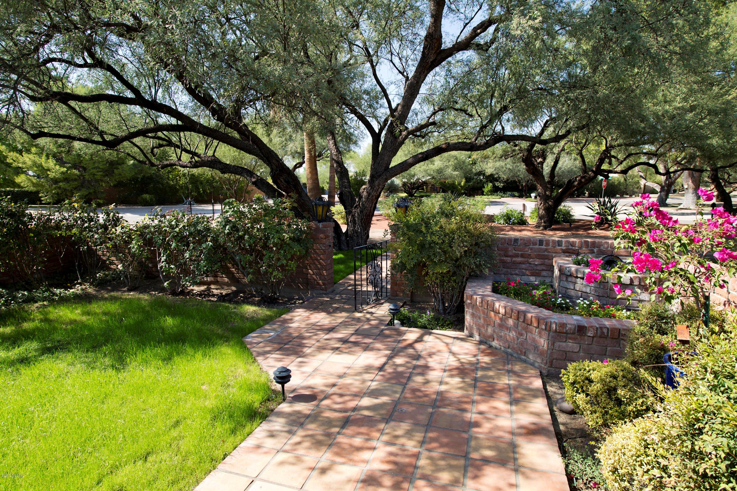 Country Club Estates NO. 1 - Residential