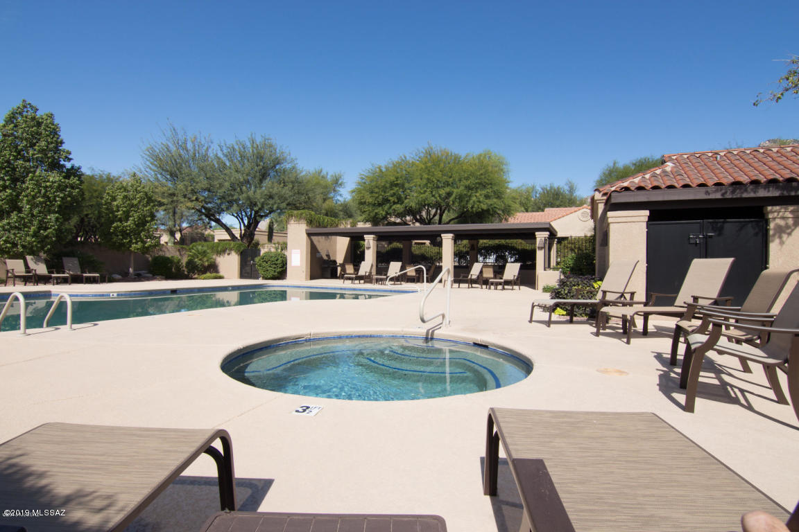 Ventana Canyon Golf Villas - Residential