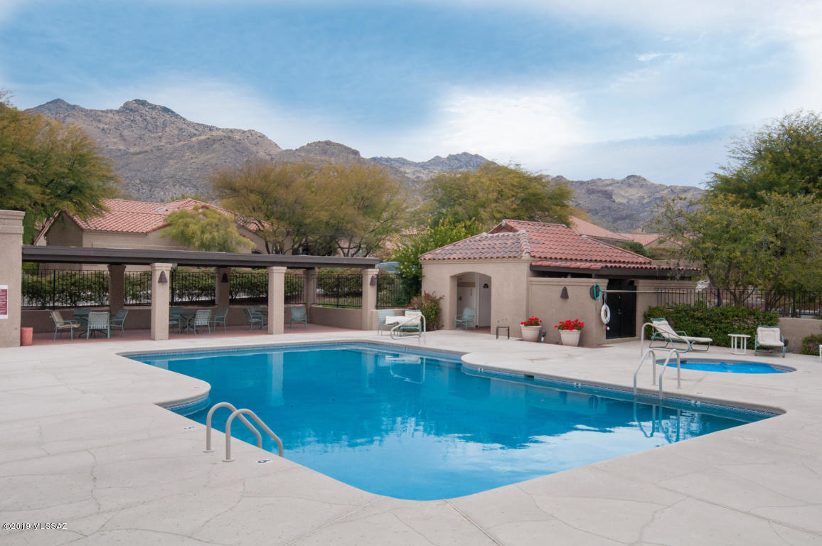 Ventana Canyon Golf Villas - Residential