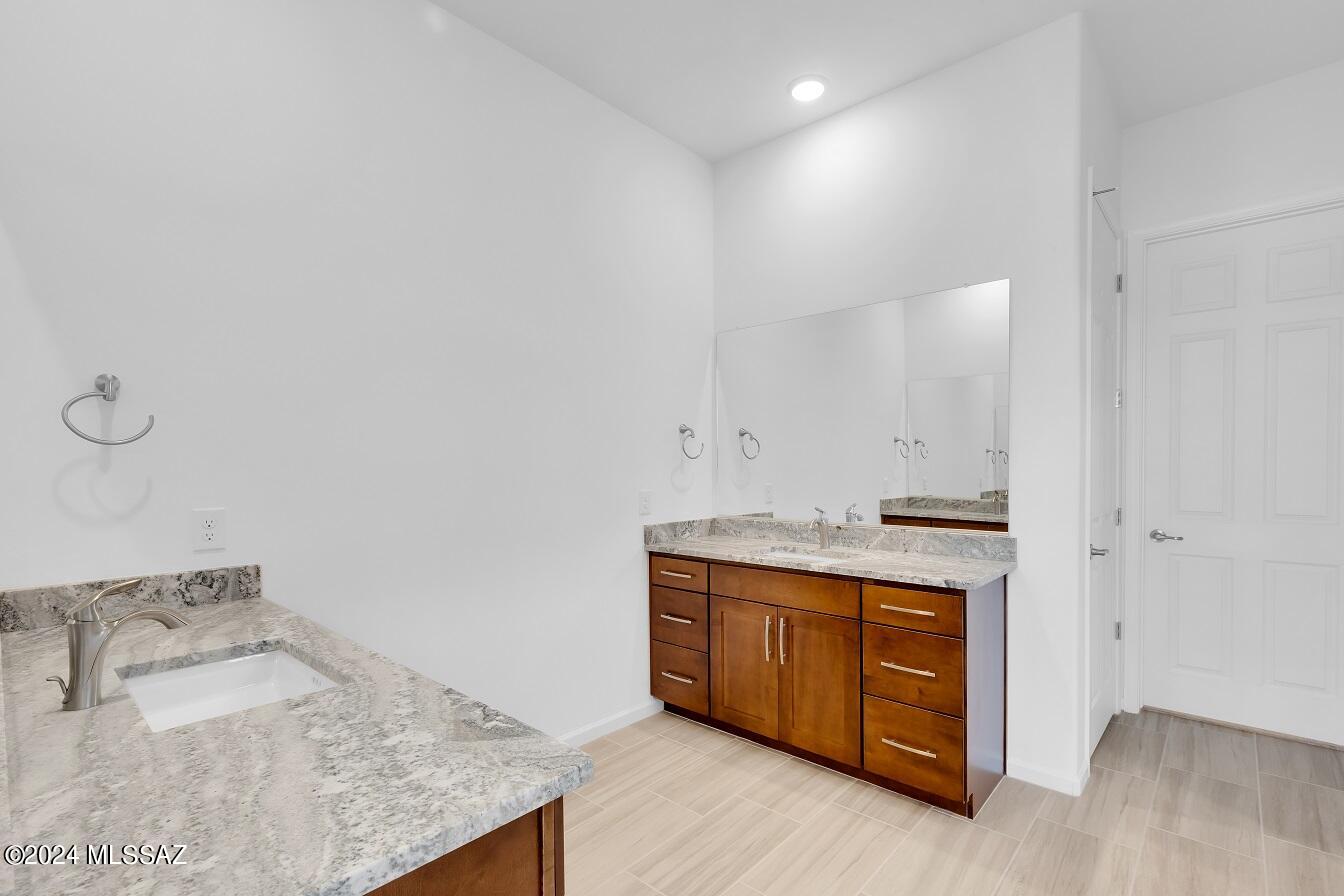 The Vistas At Rincon Knolls SQ20153450534 - Residential