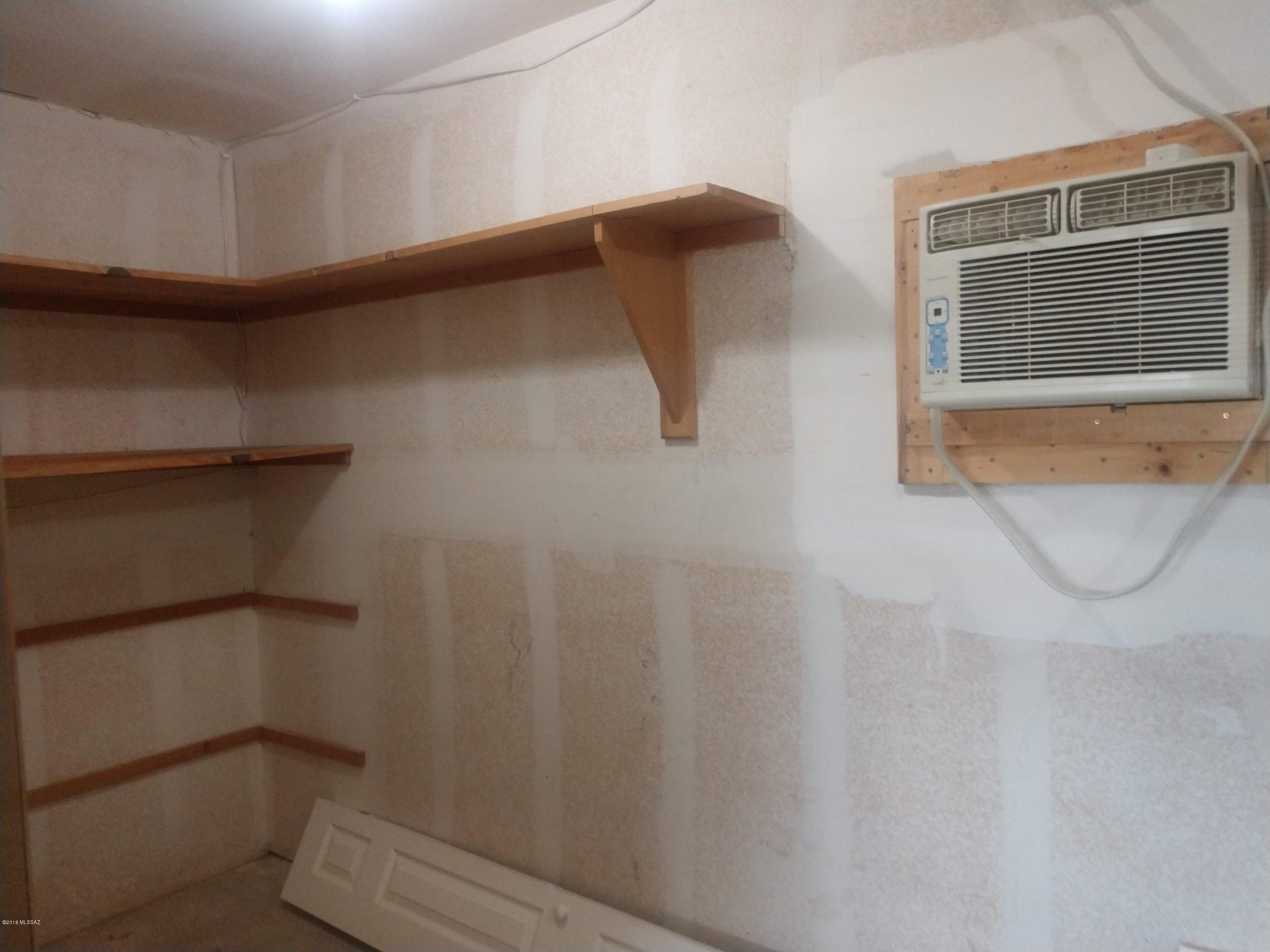 Vista Del Prado (1-274) - Residential Lease
