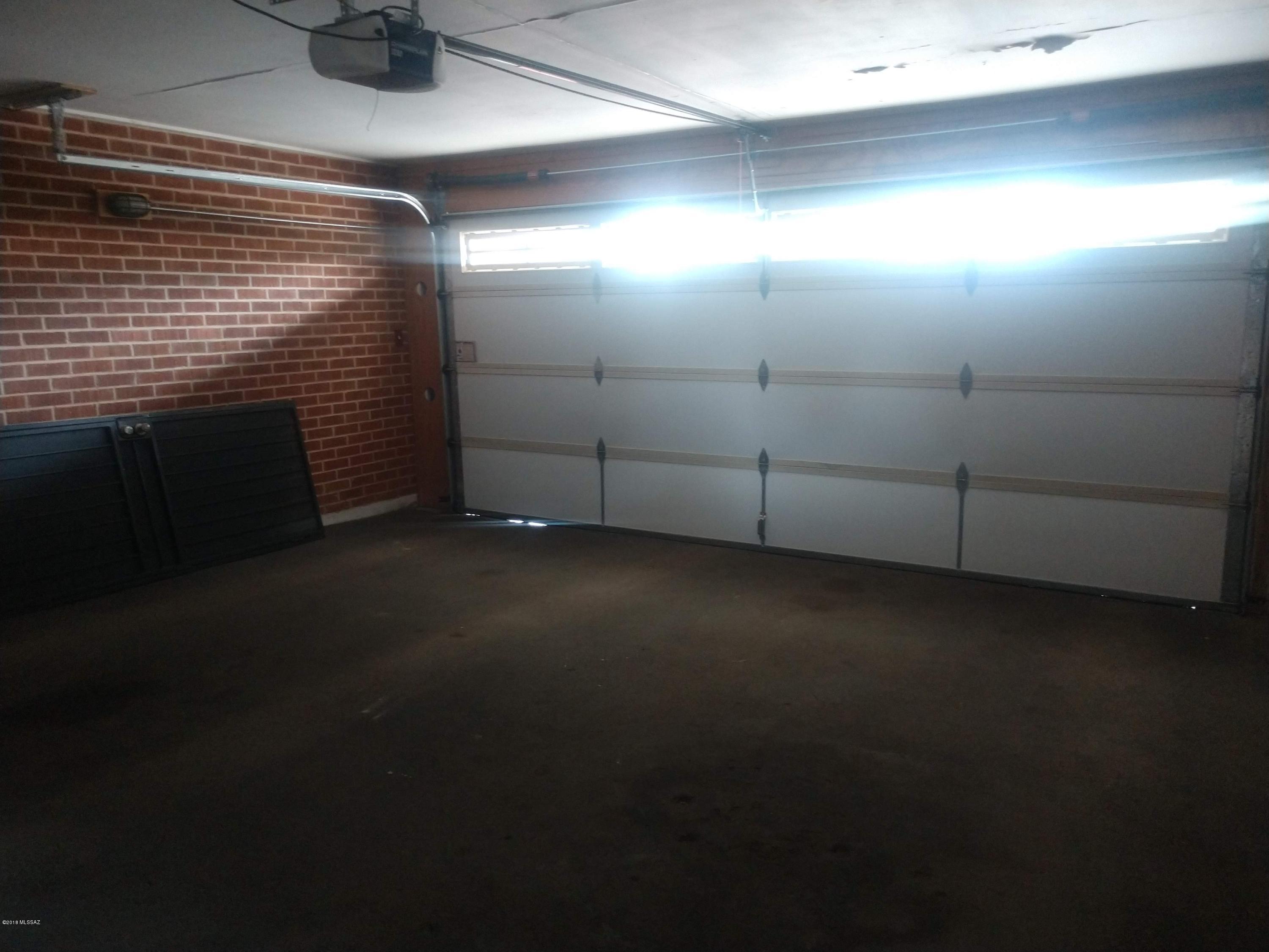 Vista Del Prado (1-274) - Residential Lease