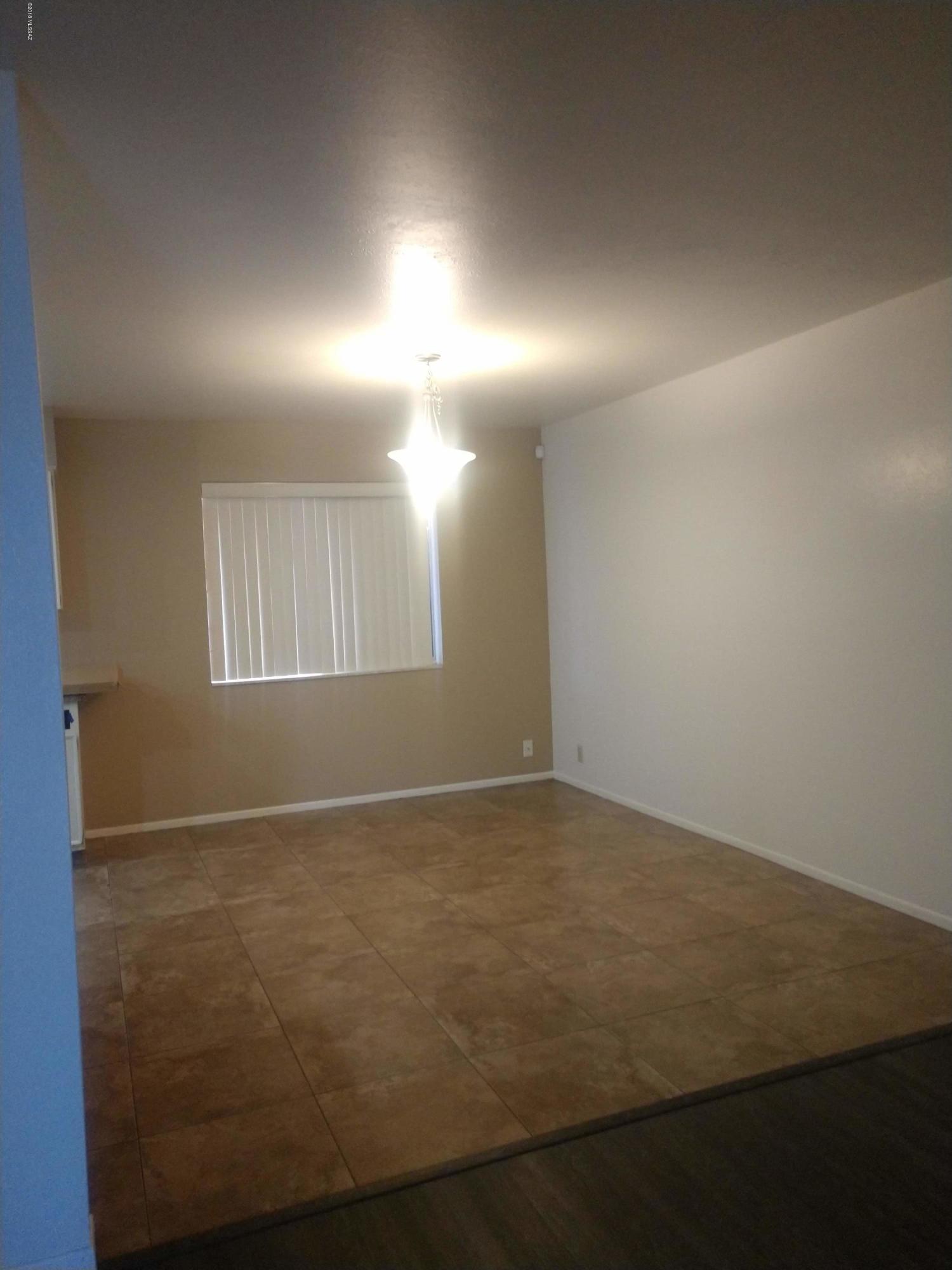 Vista Del Prado (1-274) - Residential Lease