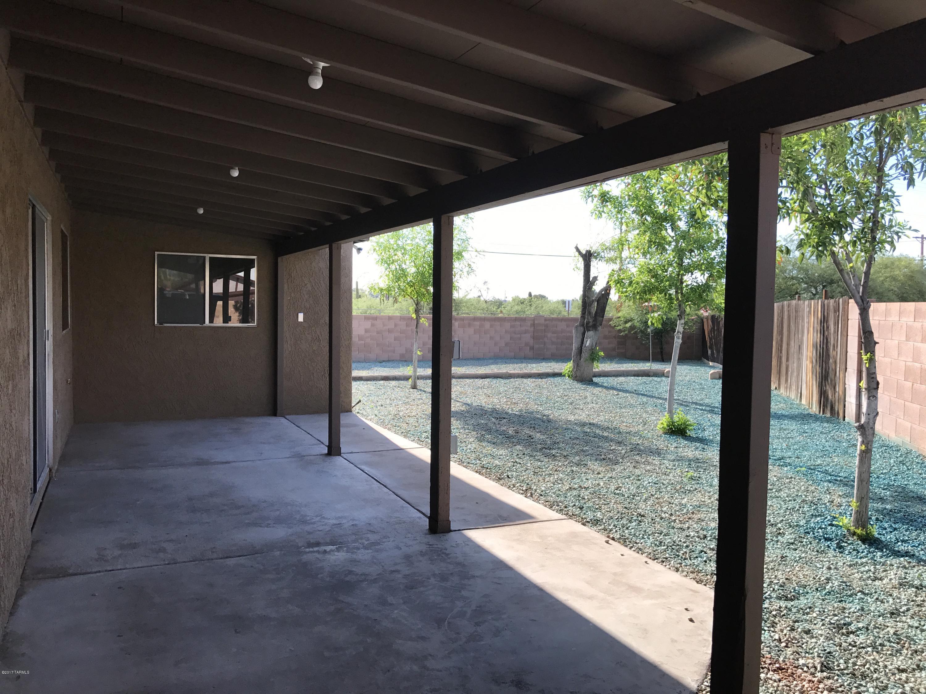 Casas Del Oeste (233-280) - Residential