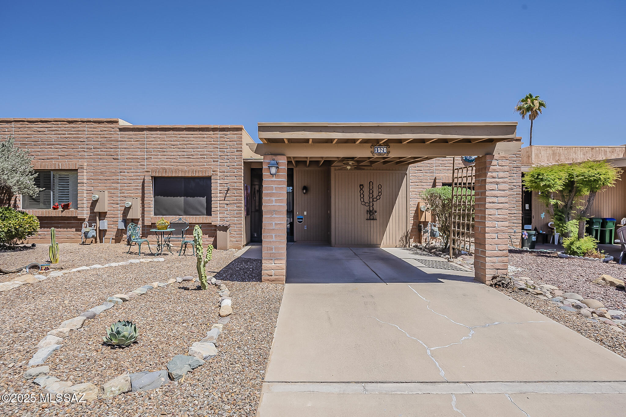 1520 W Via Del Jarrito