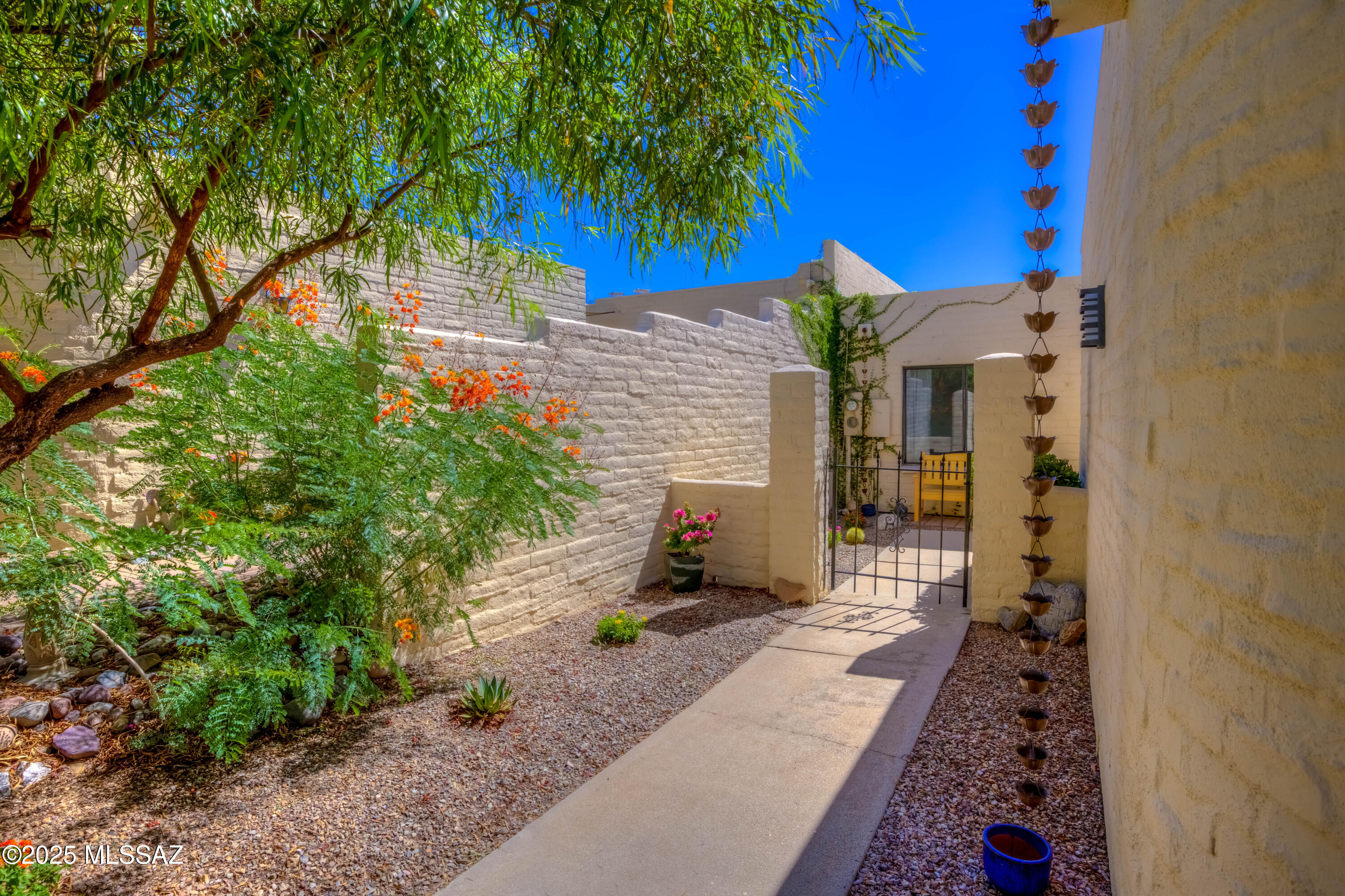 5346 N Paseo Sonoyta