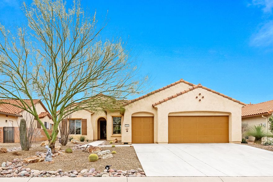 Delightful Medina floorpan in popular Quail Creek & tucked quietly into the southeastern most corner of the community abutting the Santa Rita Ranch. LOCATION, LOCATION, LOCATION.... equates to INCREDIBLE views of mountains, sunsets, sunrises & the gorgeous desert. This lovely home has two generously sized master bedrooms (1 w/Murphy bed) plus a den/studio/office currently used as an art studio with a sink which could easily convert to a wet bar, addln bathroom, etc. Living space is open to the kitchen & the glorious back patio which brings those luscious views inside. The expansive kitchen has granite countertops, lovely upgraded cabinets (& lots of them!!), an island & beautifully custom made cabinet pulls made by a local farrier. The two car extended garage sports a golfcart garage, too!
