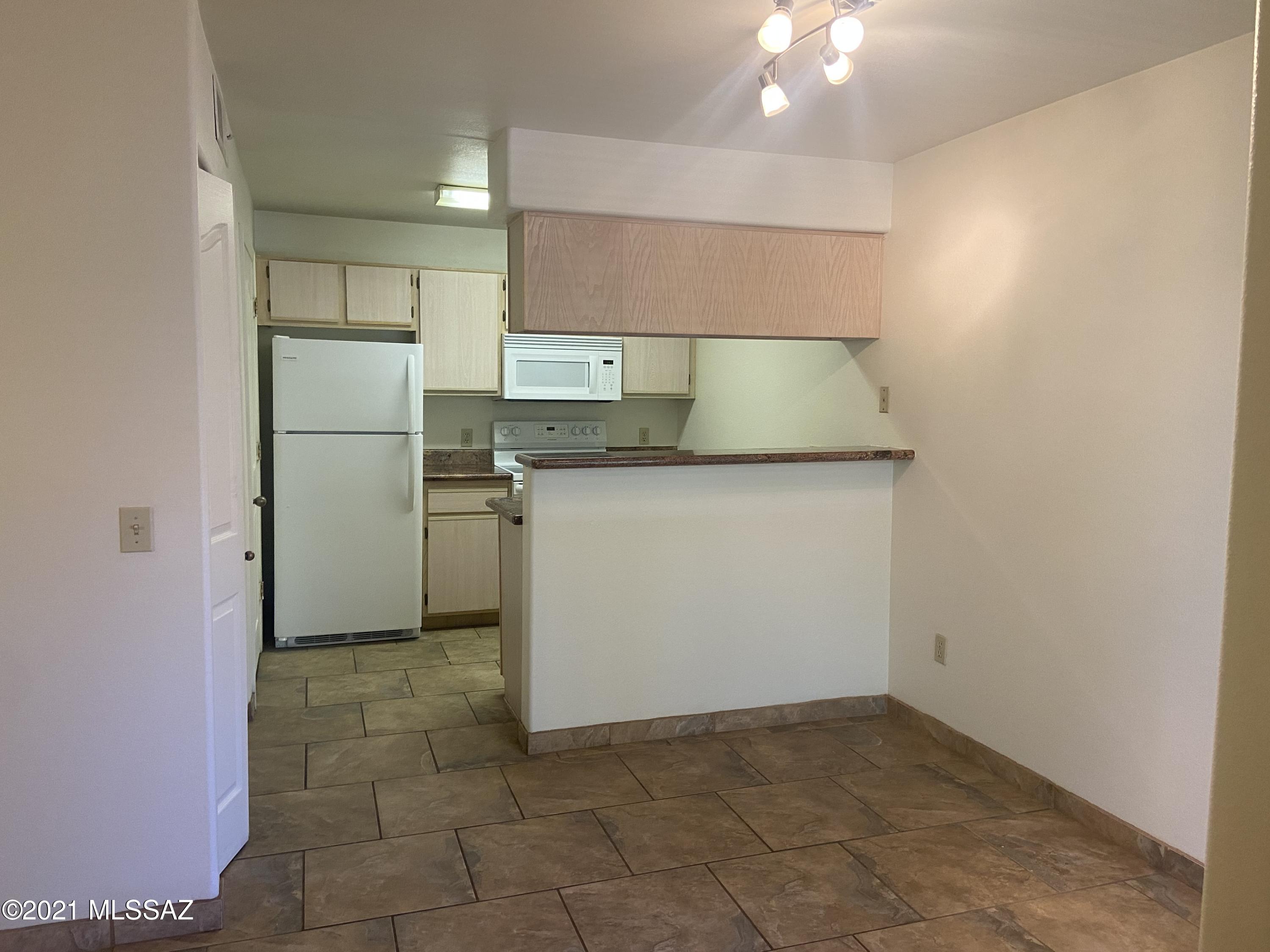 Veranda at Ventana Condominiums - Residential Lease