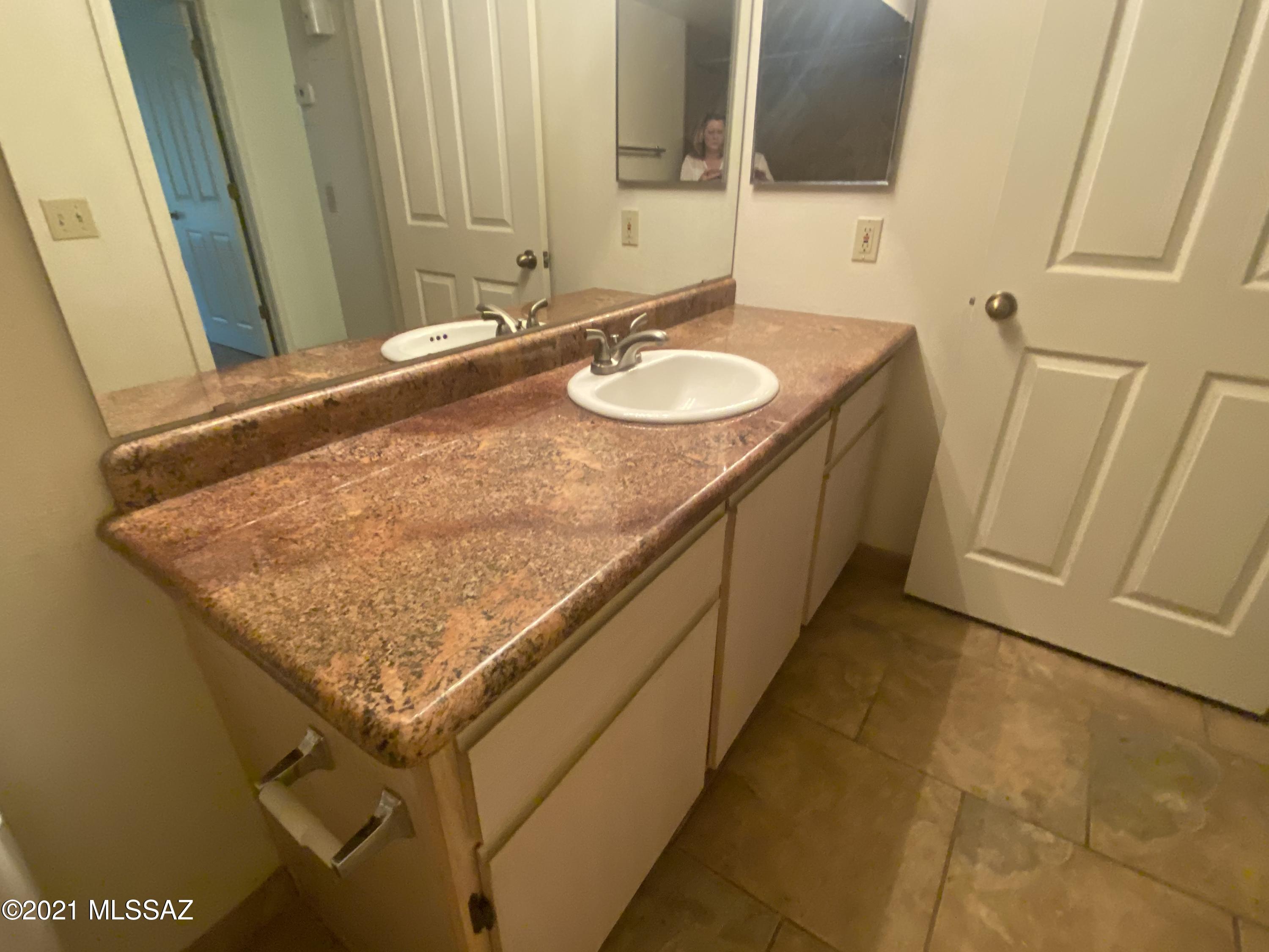 Veranda at Ventana Condominiums - Residential Lease