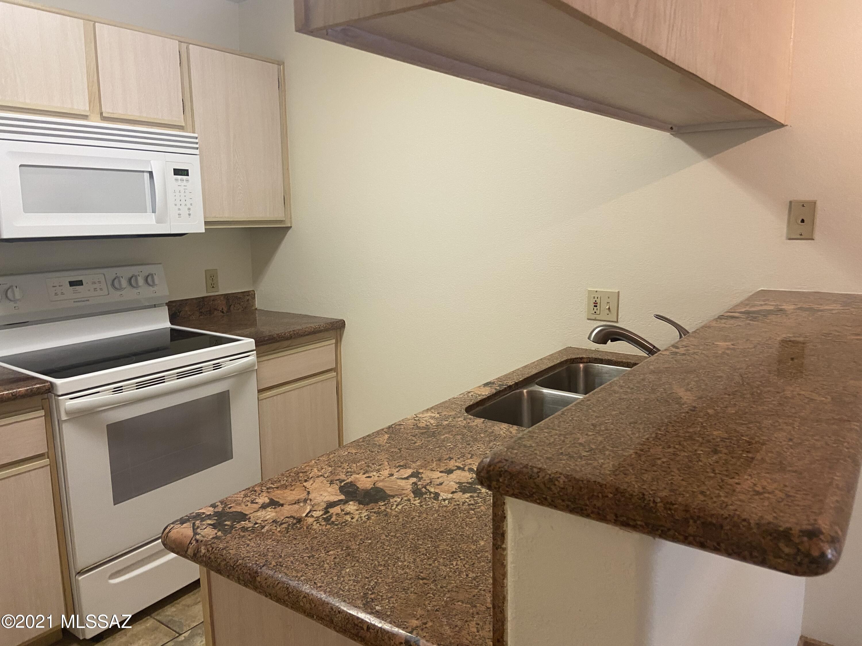 Veranda at Ventana Condominiums - Residential Lease