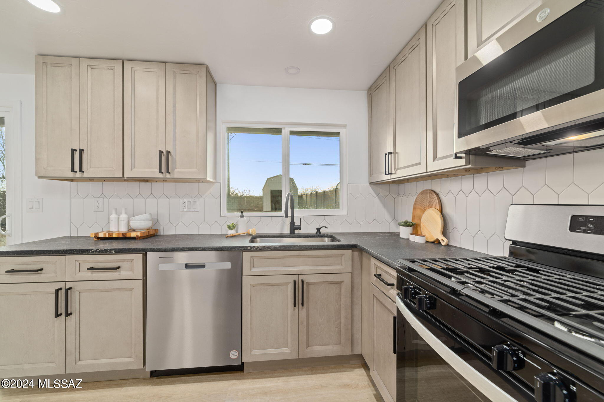 Salida Del Sol (1-274) - Residential