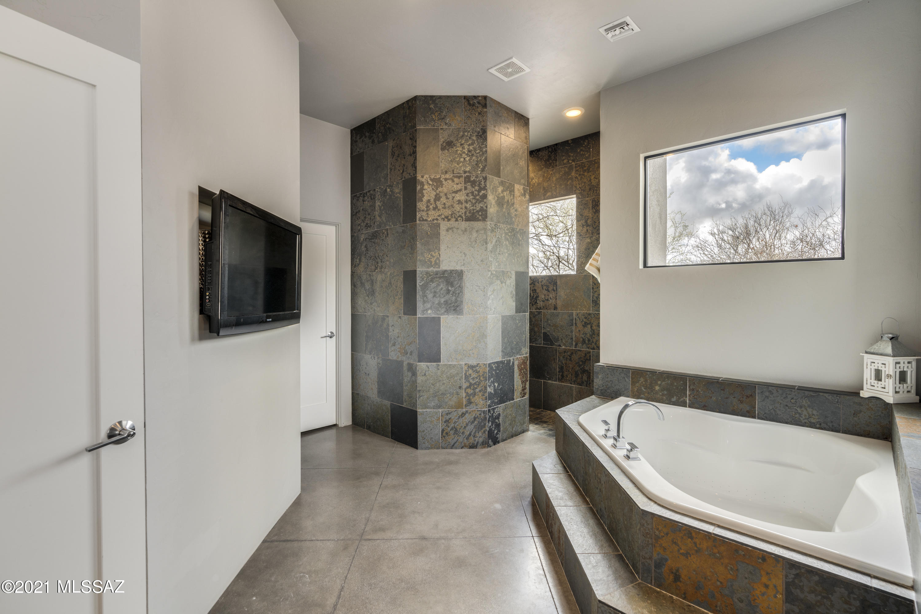 Snyder Creek Canyon (1-29) - Residential