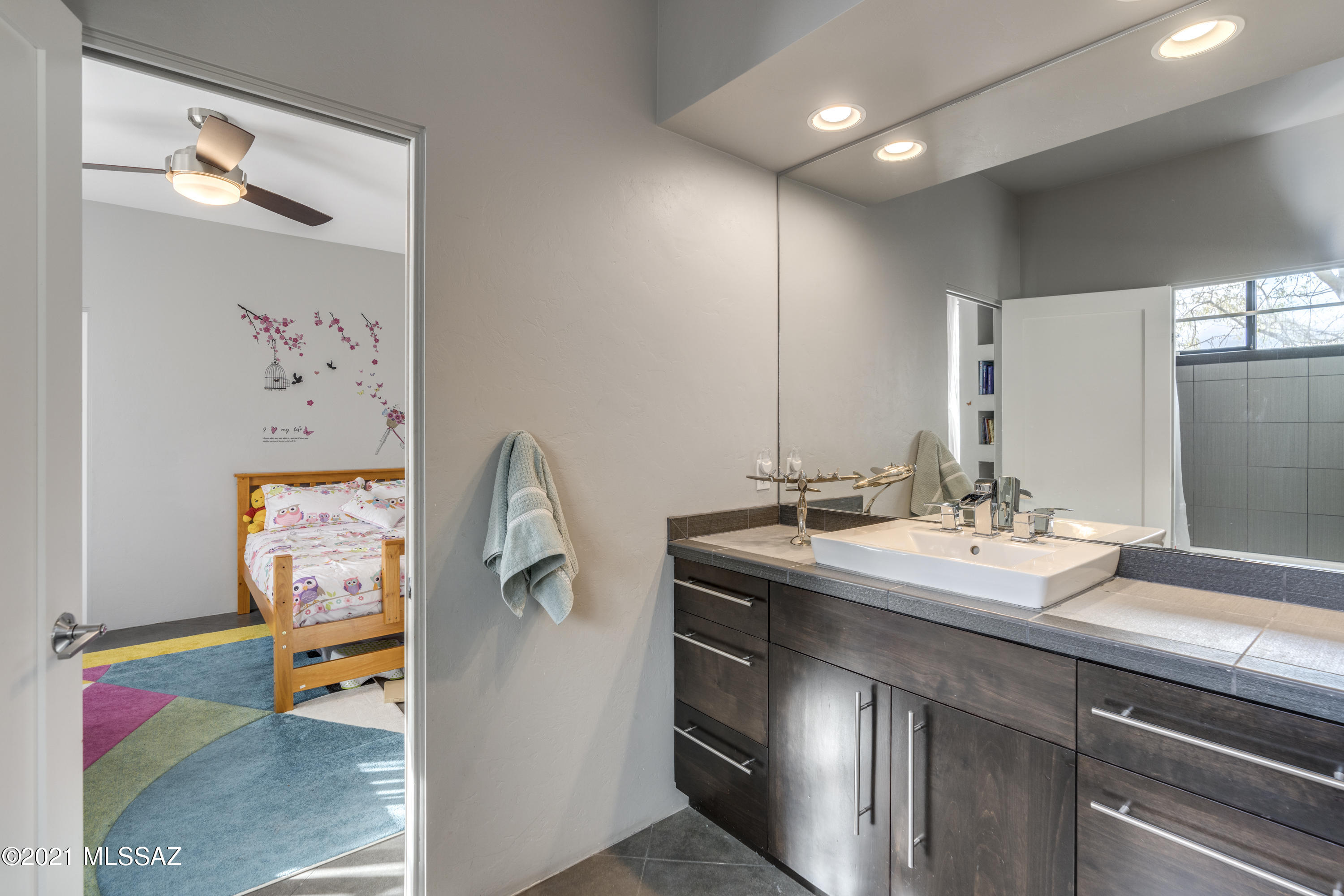 Snyder Creek Canyon (1-29) - Residential
