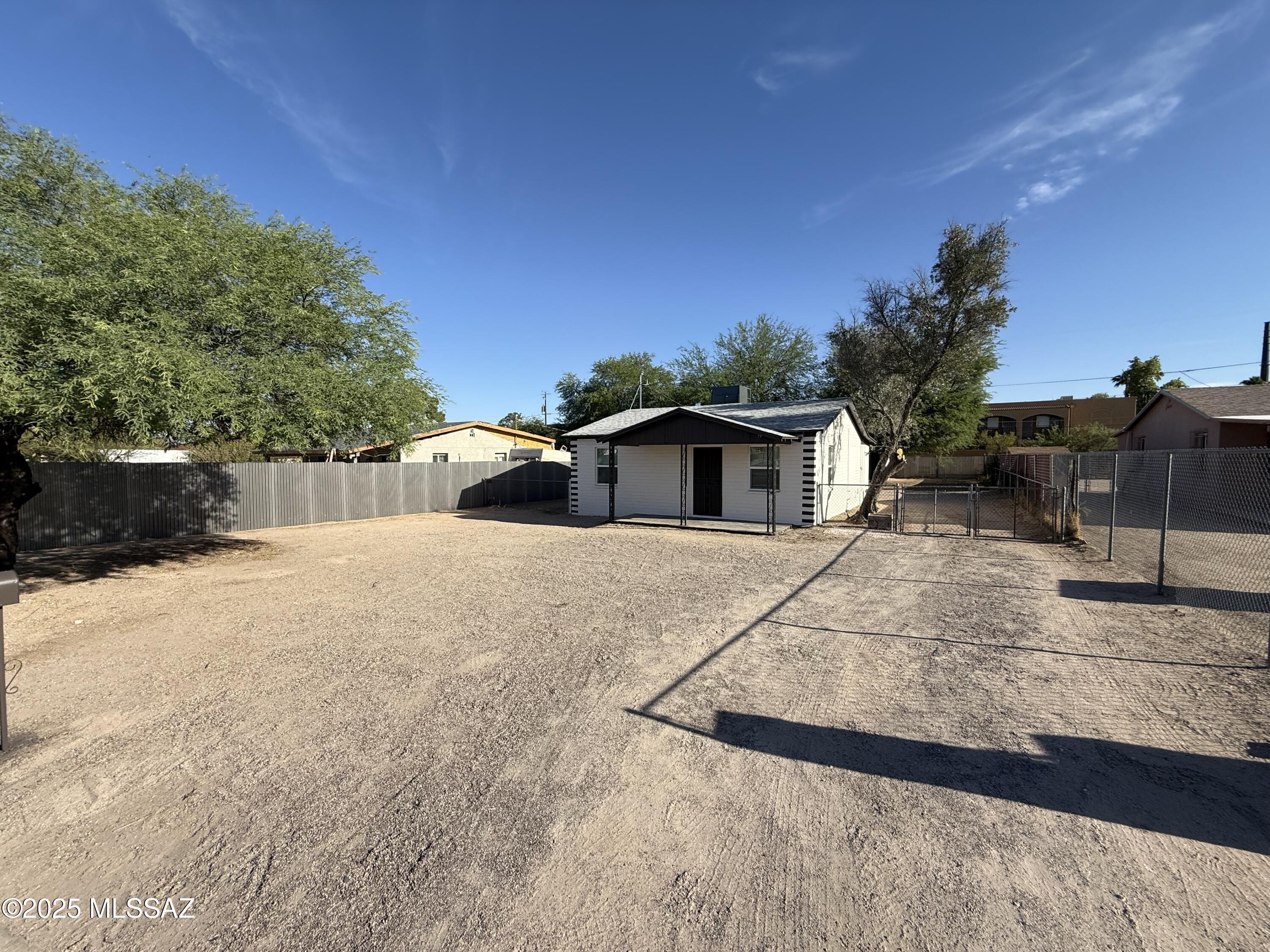 810 W President Street