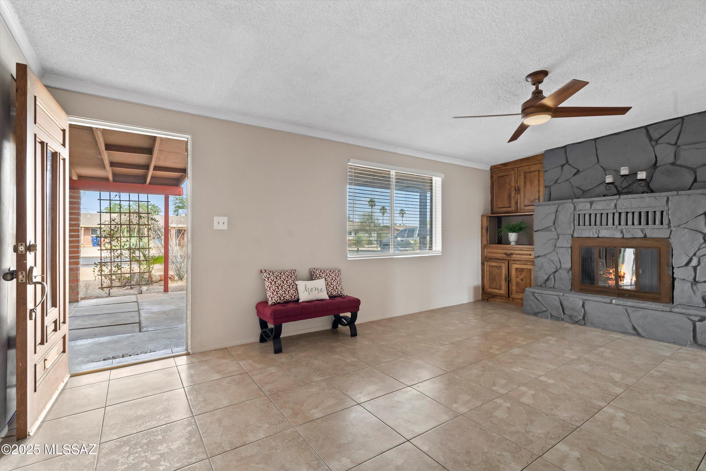 1709 S Avenida Sirio