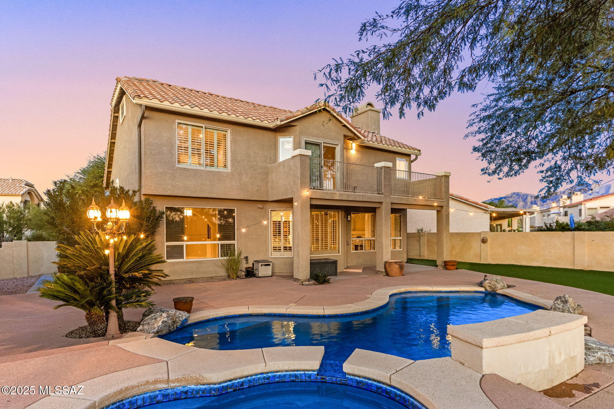 2025 W Golden Rose Place